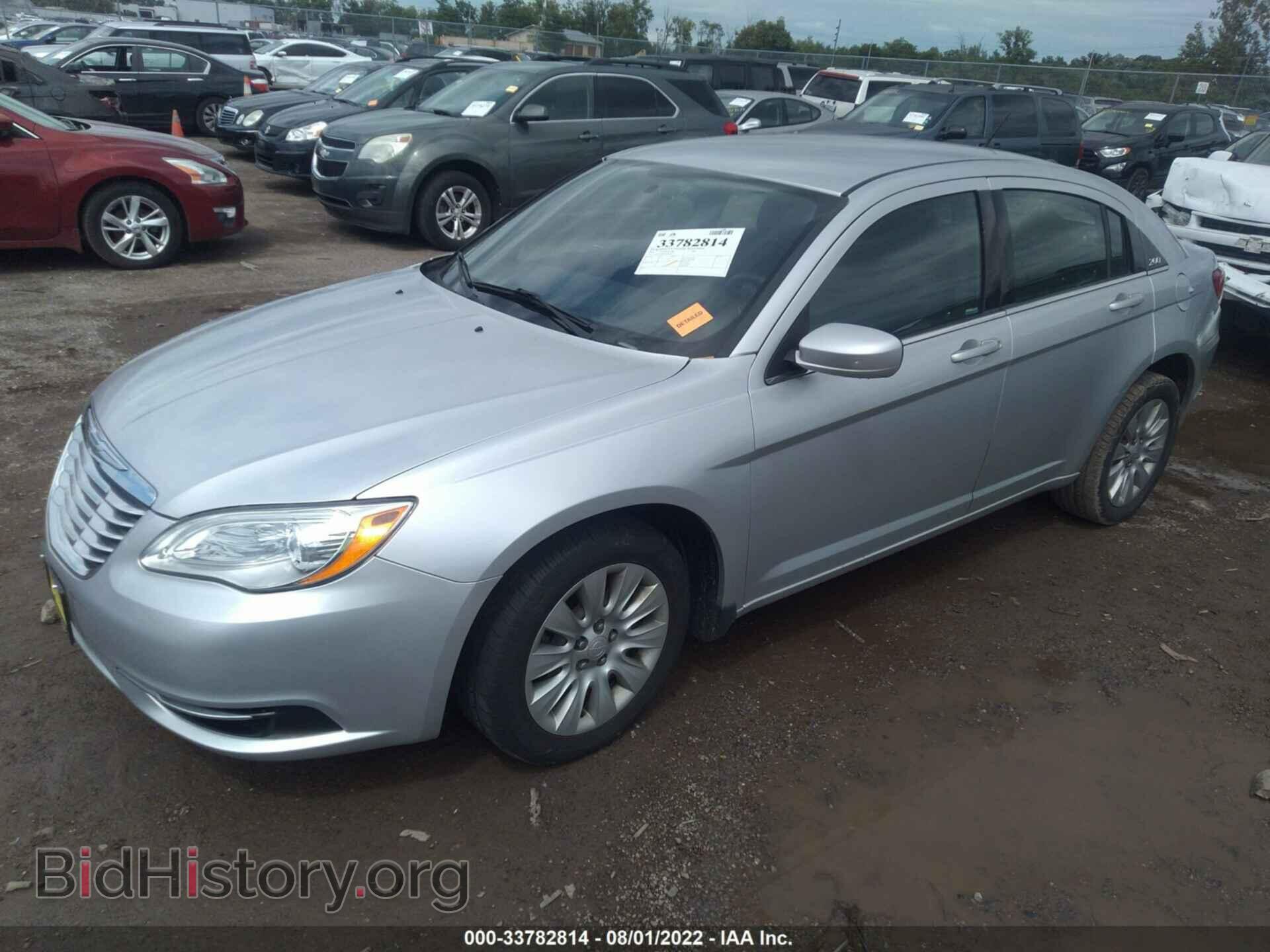 2012 CHRYSLER 200 - VIN: 1C3CCBAB1CN169097 - Фото 2