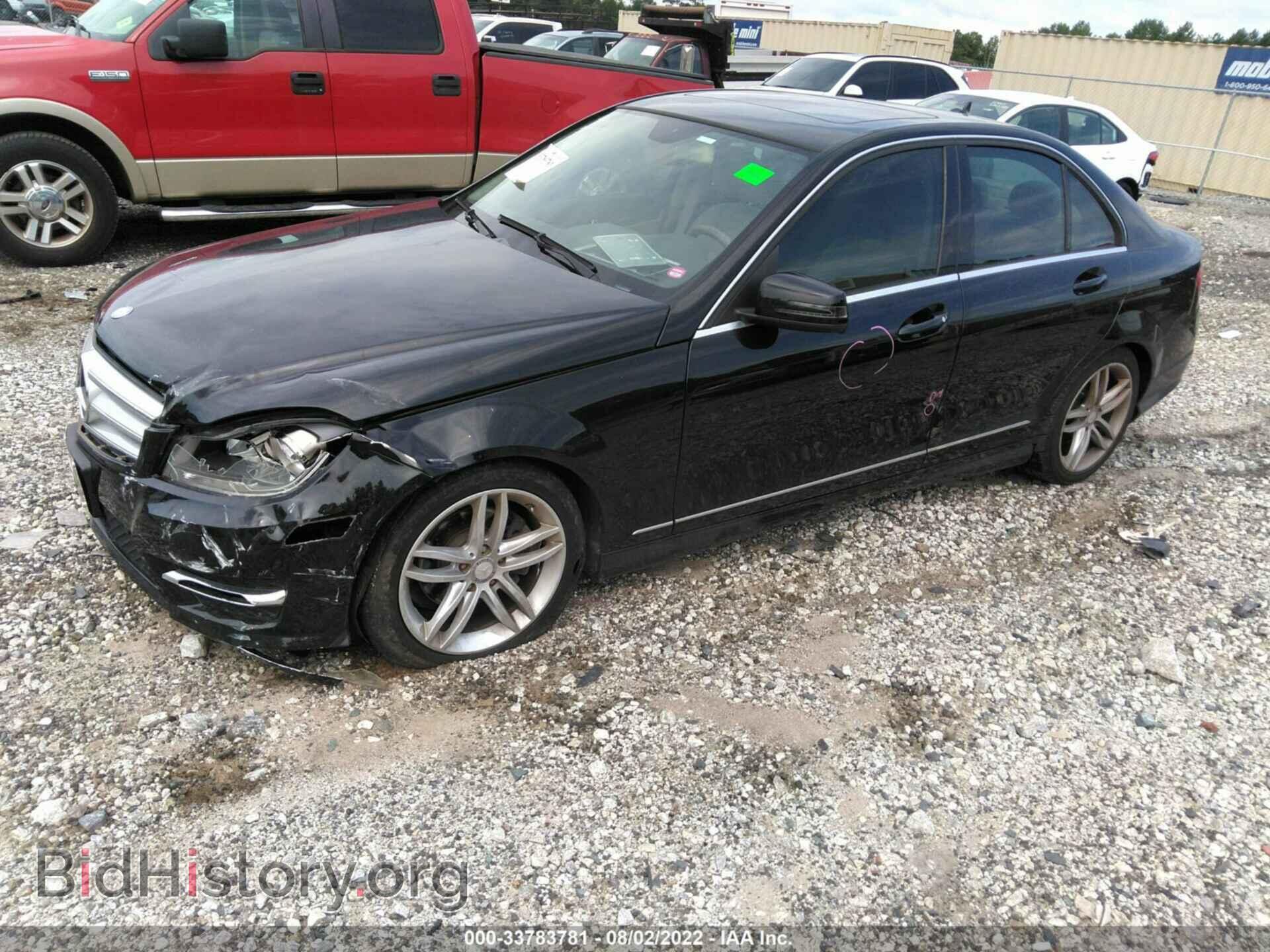 2012 MERCEDES-BENZ C-CLASS - VIN: WDDGF8BB8CA649981 - Фото 2