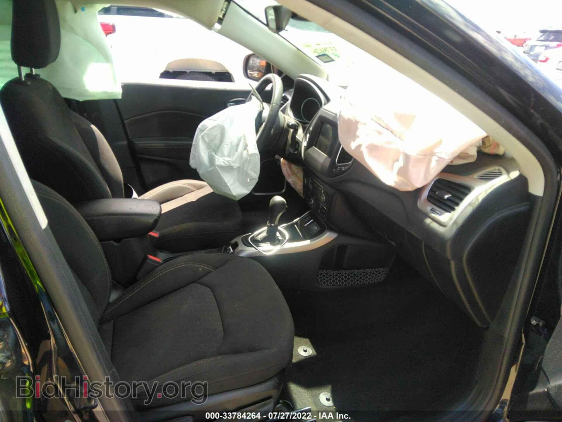 2018 JEEP COMPASS - VIN: 3C4NJCAB3JT271546 - Фото 5