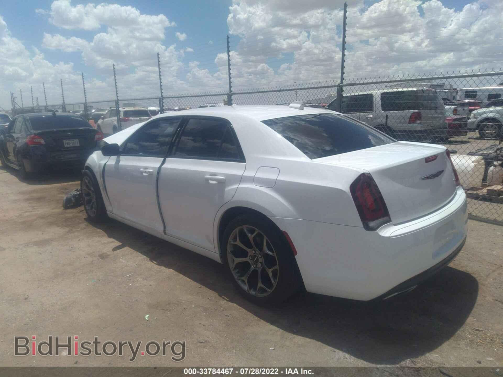 2018 CHRYSLER 300 - VIN: 2C3CCAAGXJH281988 - Фото 3
