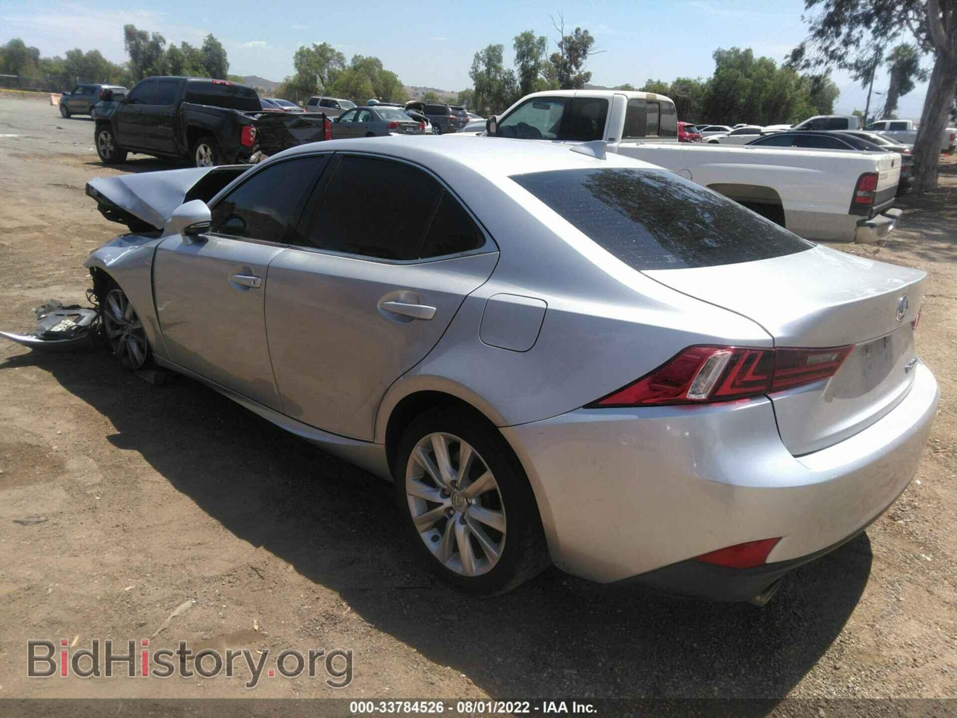 2016 LEXUS IS 200T - VIN: JTHBA1D22G5013741 - Фото 3