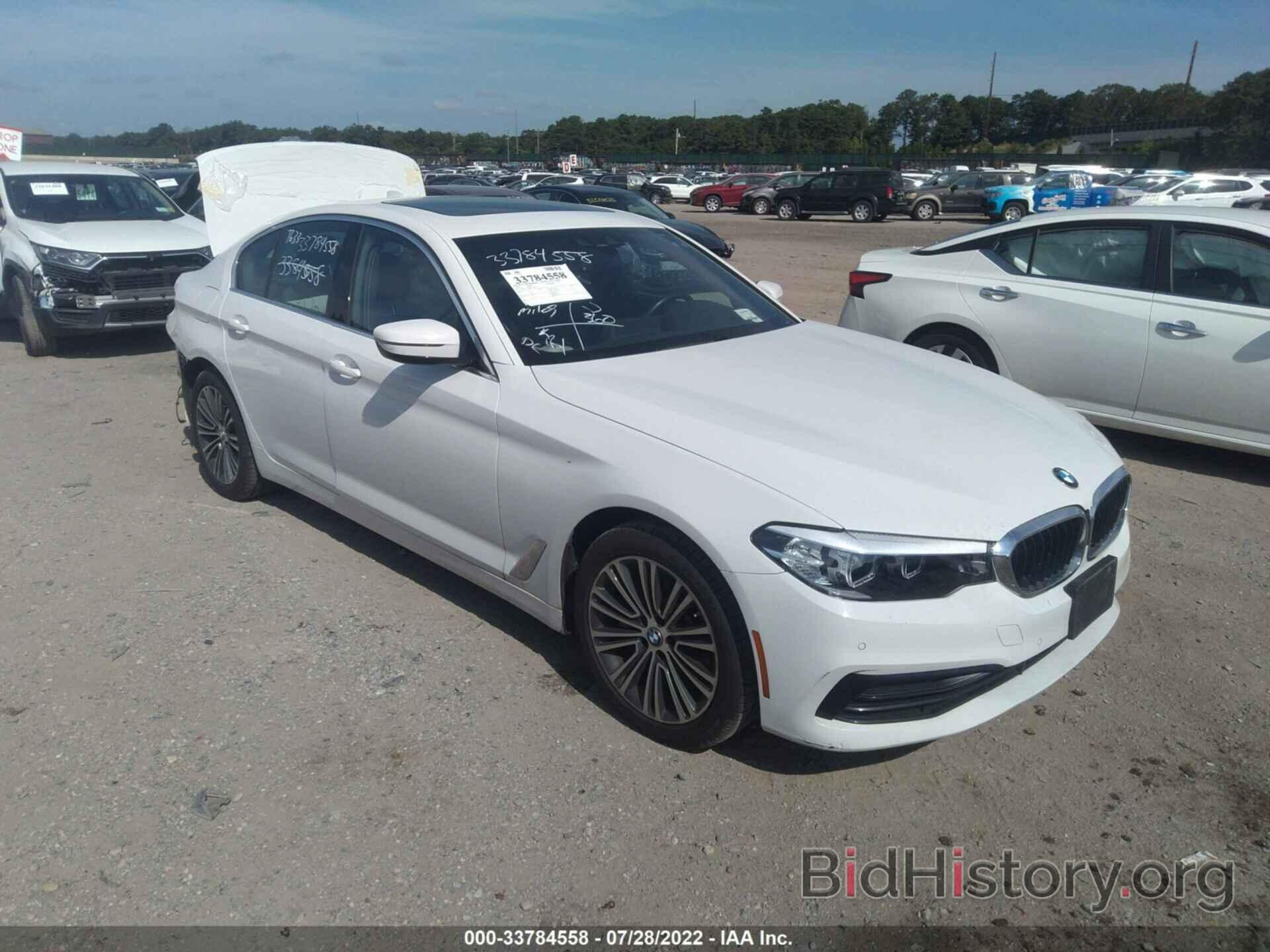 Photo WBAJA7C56KG911040 - BMW 5 SERIES 2019