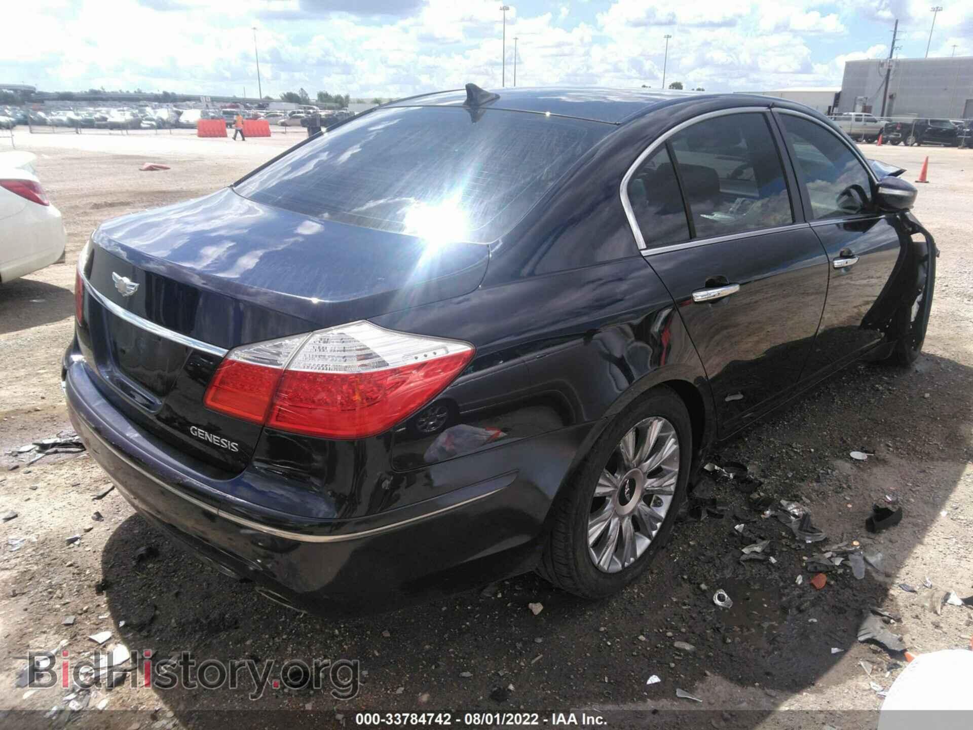 2011 HYUNDAI GENESIS - VIN: KMHGC4DE5BU114232 - Фото 4