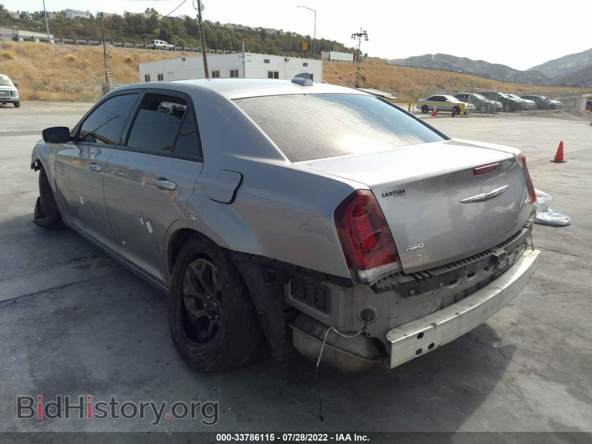 2018 CHRYSLER 300 - VIN: 2C3CCAGG7JH218371 - Photo 3