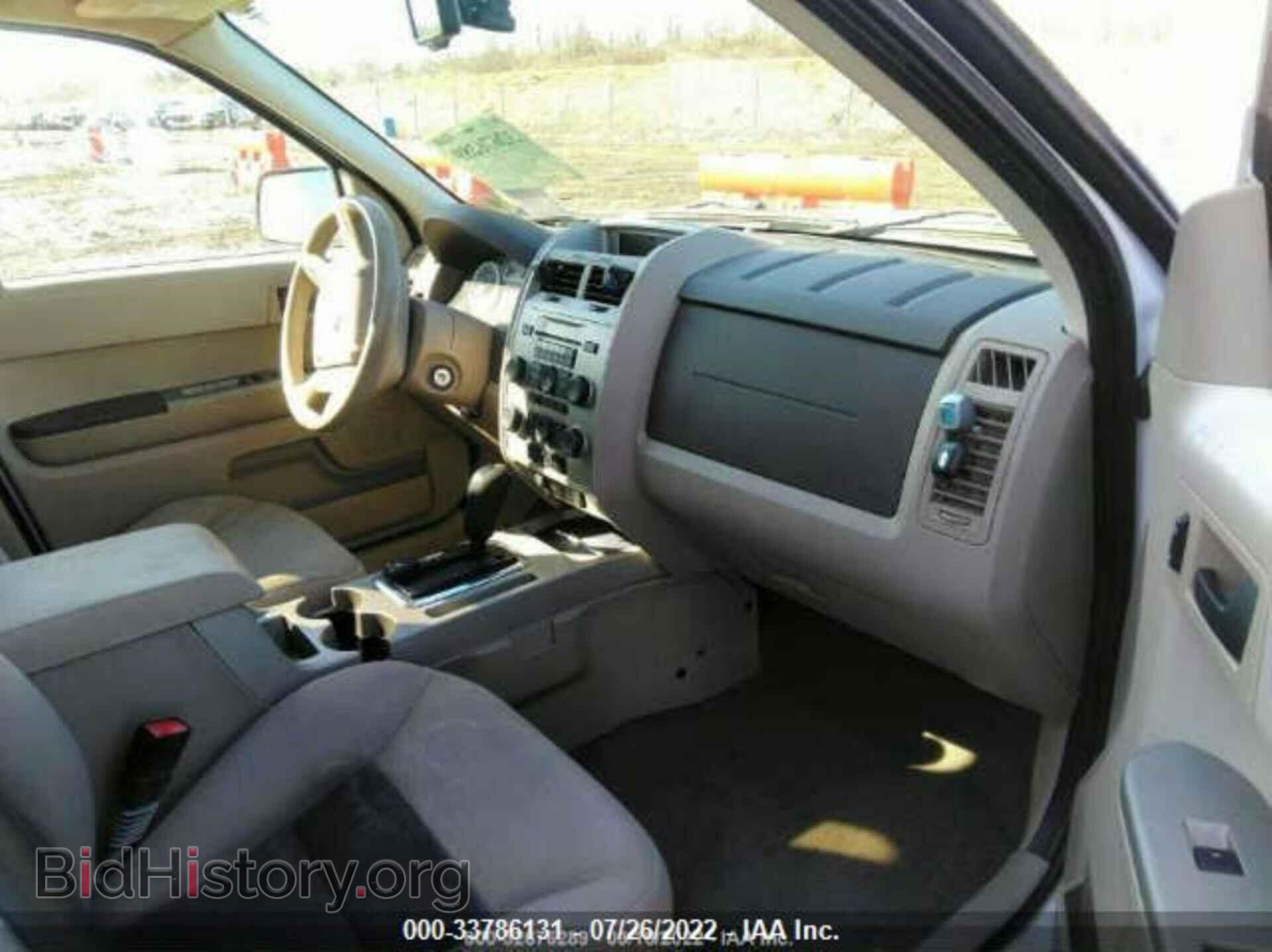 2008 FORD ESCAPE - VIN: 1FMCU93168KA63853 - Фото 5