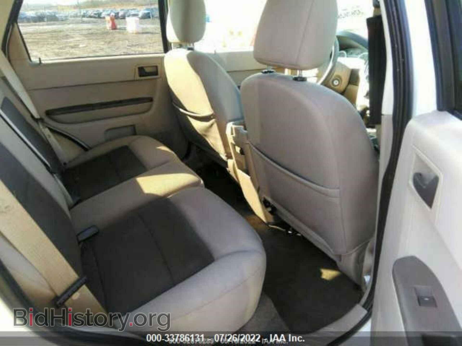 2008 FORD ESCAPE - VIN: 1FMCU93168KA63853 - Фото 8