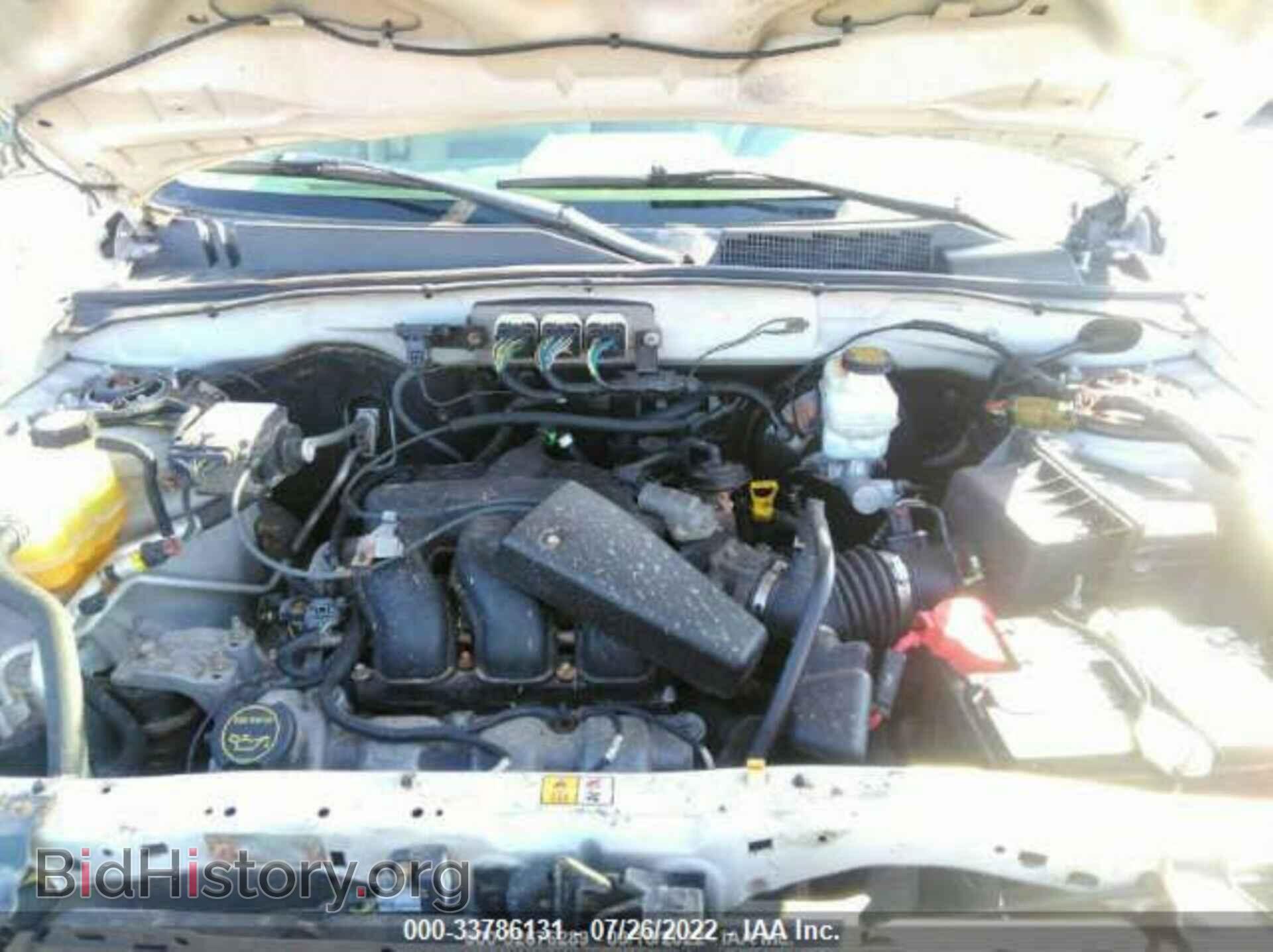 2008 FORD ESCAPE - VIN: 1FMCU93168KA63853 - Фото 10