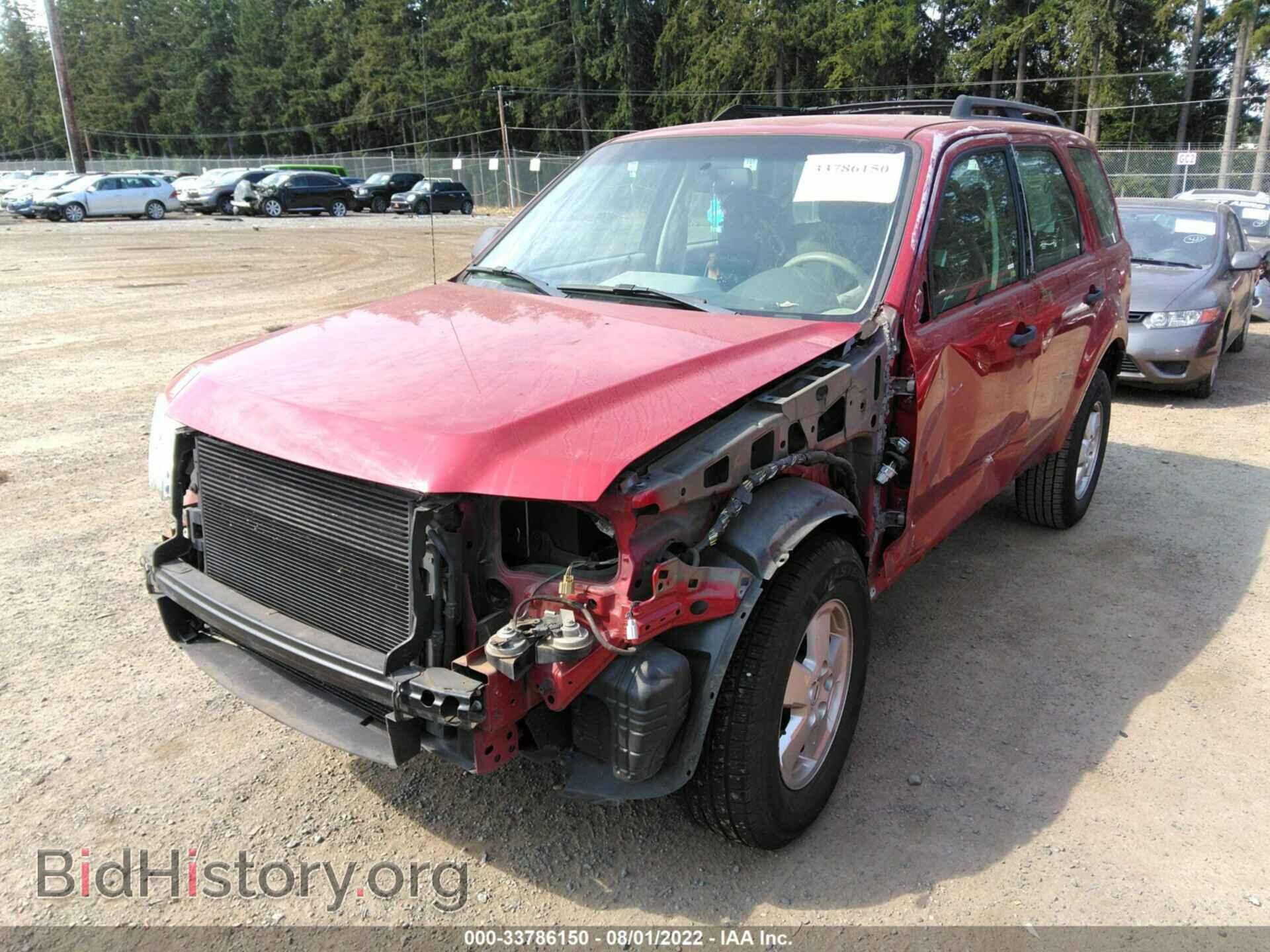 2011 FORD ESCAPE - VIN: 1FMCU0C73BKC11092 - Фото 2
