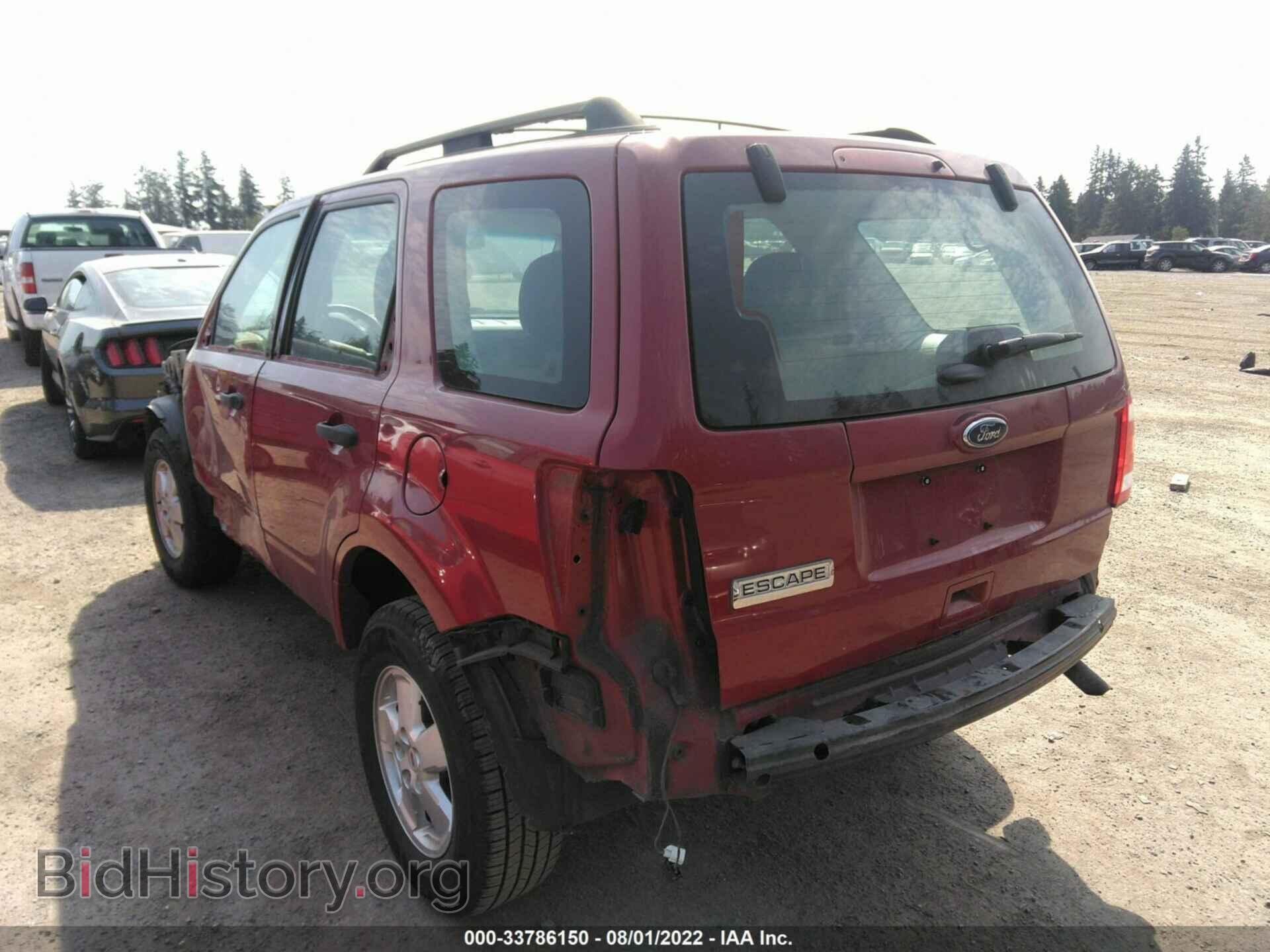 2011 FORD ESCAPE - VIN: 1FMCU0C73BKC11092 - Фото 3