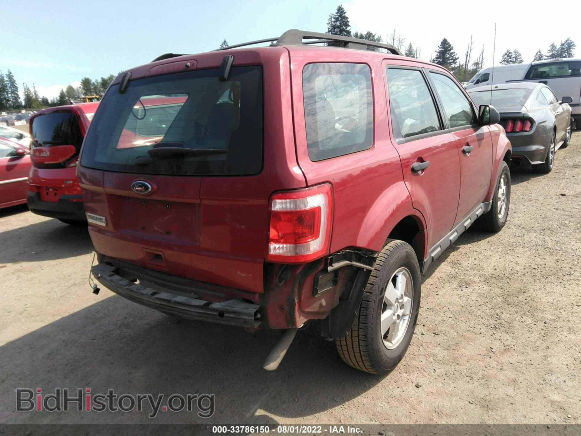 2011 FORD ESCAPE - VIN: 1FMCU0C73BKC11092 - Фото 4