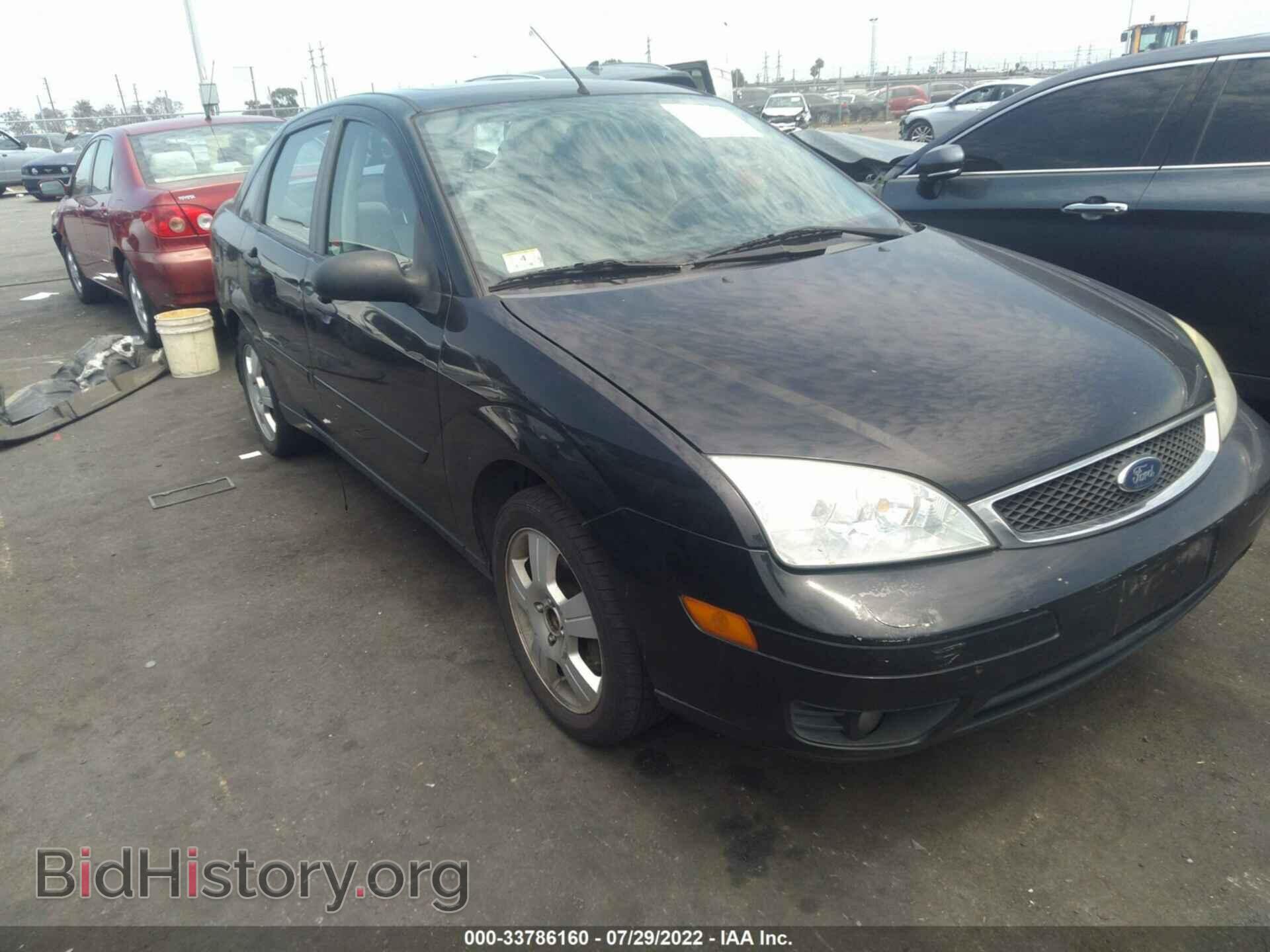 Photo 1FAHP34N37W224656 - FORD FOCUS 2007