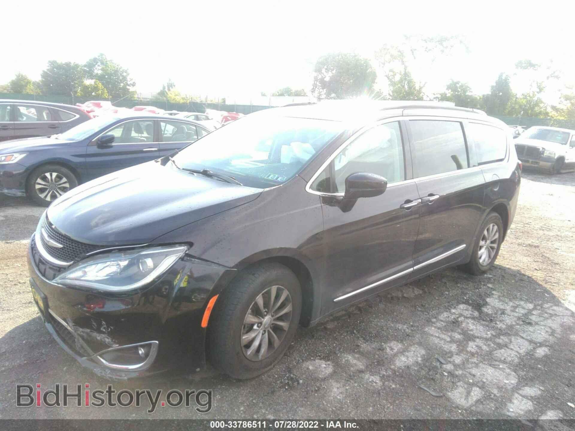 2017 CHRYSLER PACIFICA - VIN: 2C4RC1BG5HR785700 - Photo 2