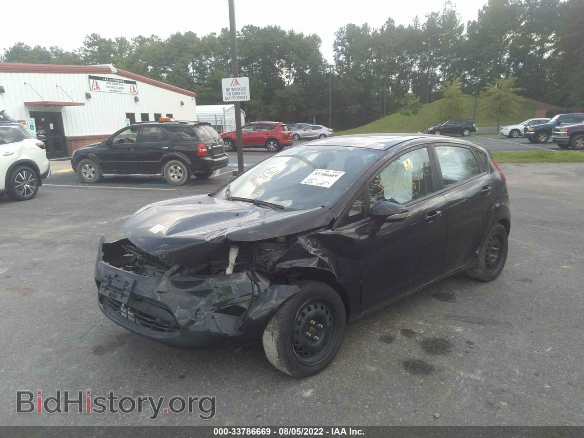 2013 FORD FIESTA - VIN: 3FADP4EJ6DM130461 - Фото 2