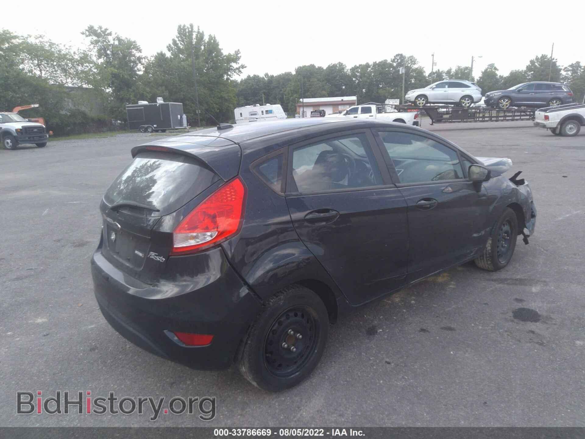 2013 FORD FIESTA - VIN: 3FADP4EJ6DM130461 - Фото 4