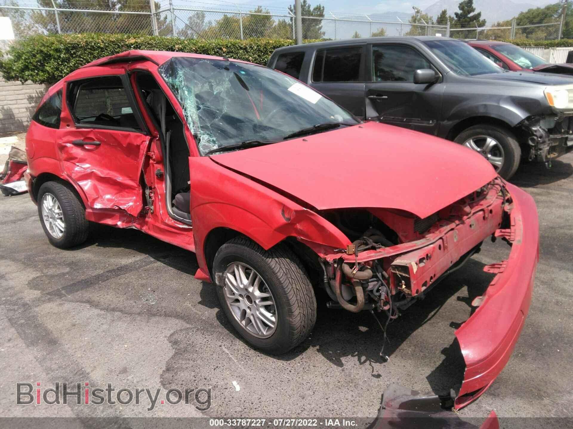 Photo 1FAHP37NX6W147763 - FORD FOCUS 2006