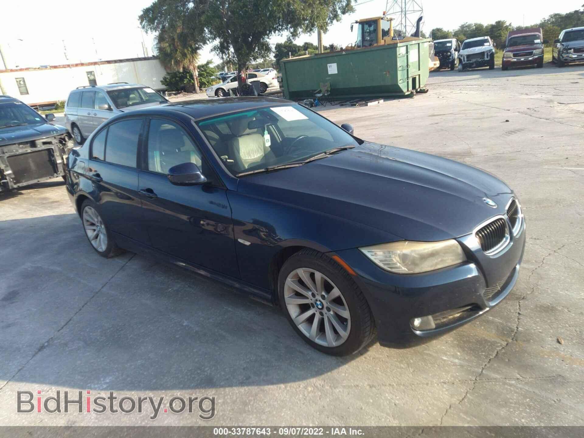 Фотография WBAPH7C50BE674529 - BMW 3 SERIES 2011