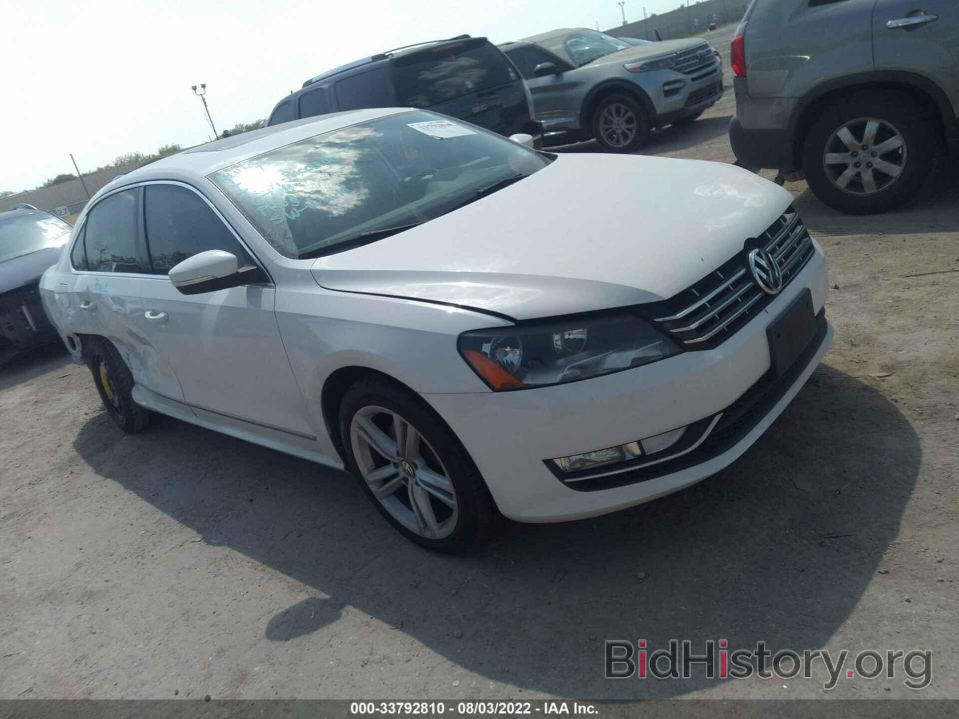 Photo 1VWCM7A38CC104657 - VOLKSWAGEN PASSAT 2012