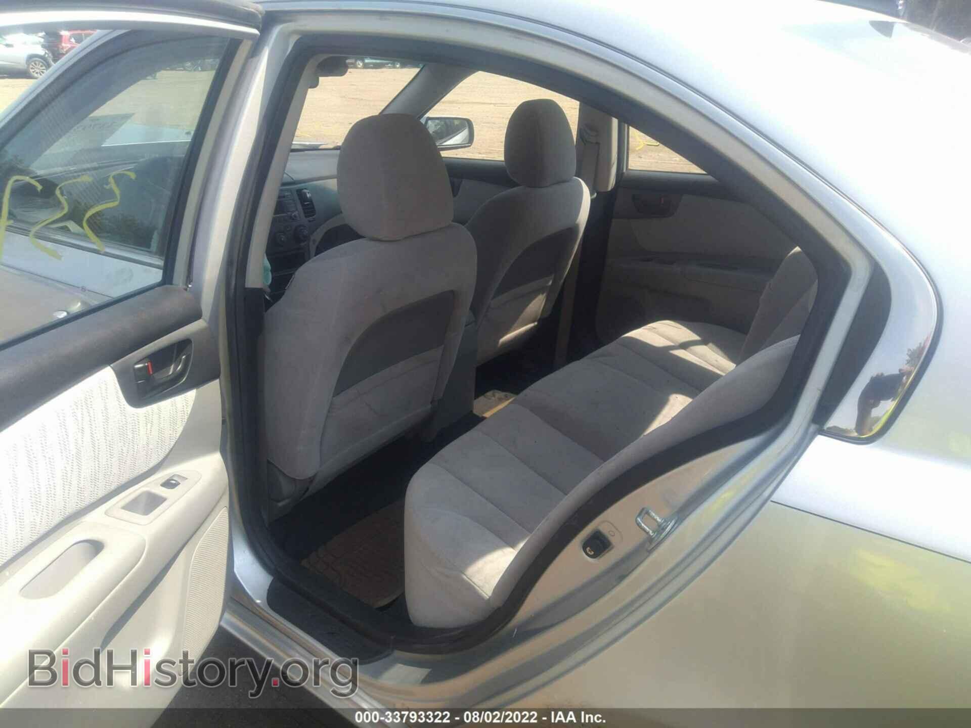 2009 KIA OPTIMA - VIN: KNAGE228195334503 - Фото 8