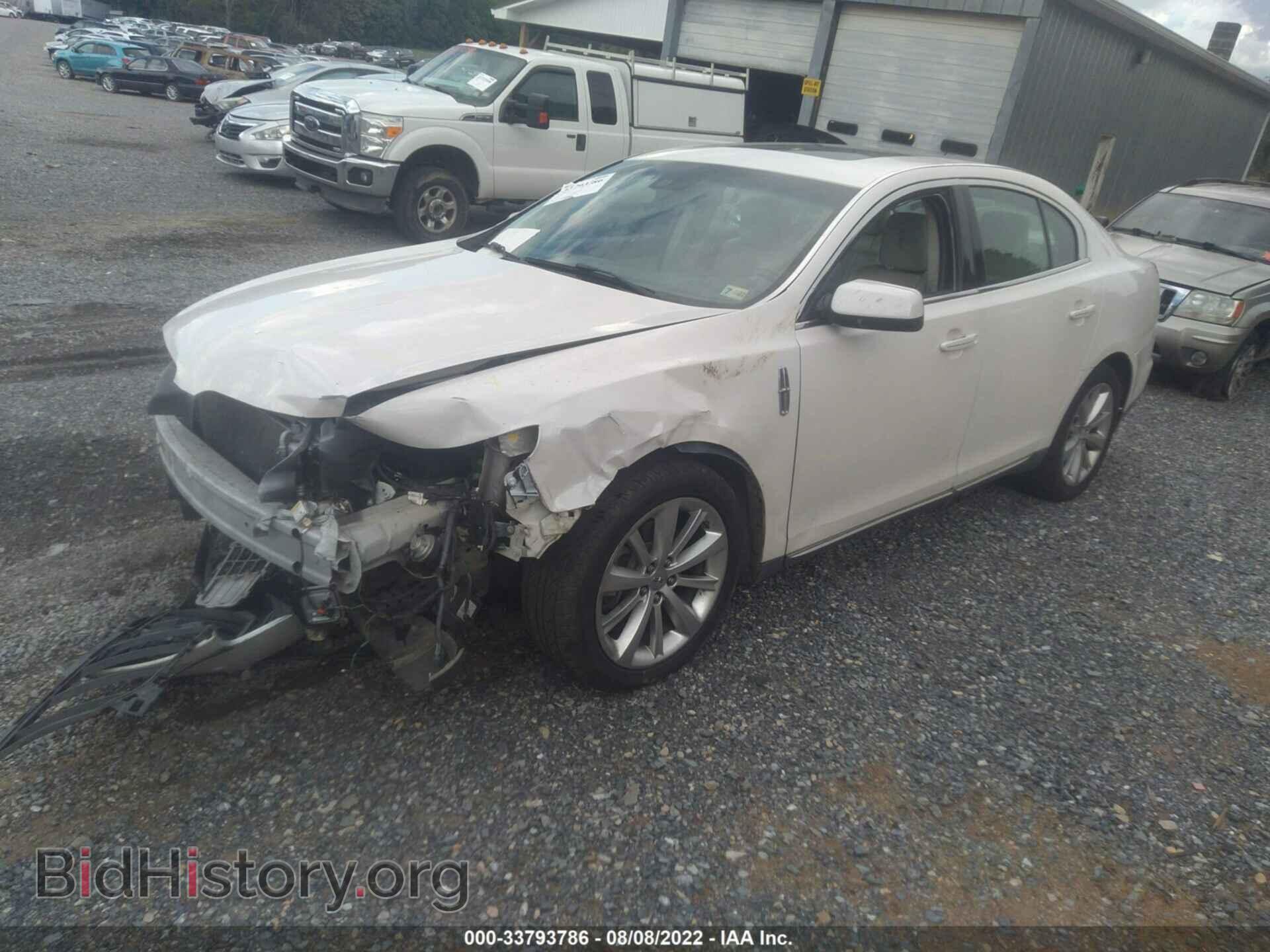 2011 LINCOLN MKS - VIN: 1LNHL9FT2BG604431 - Photo 2