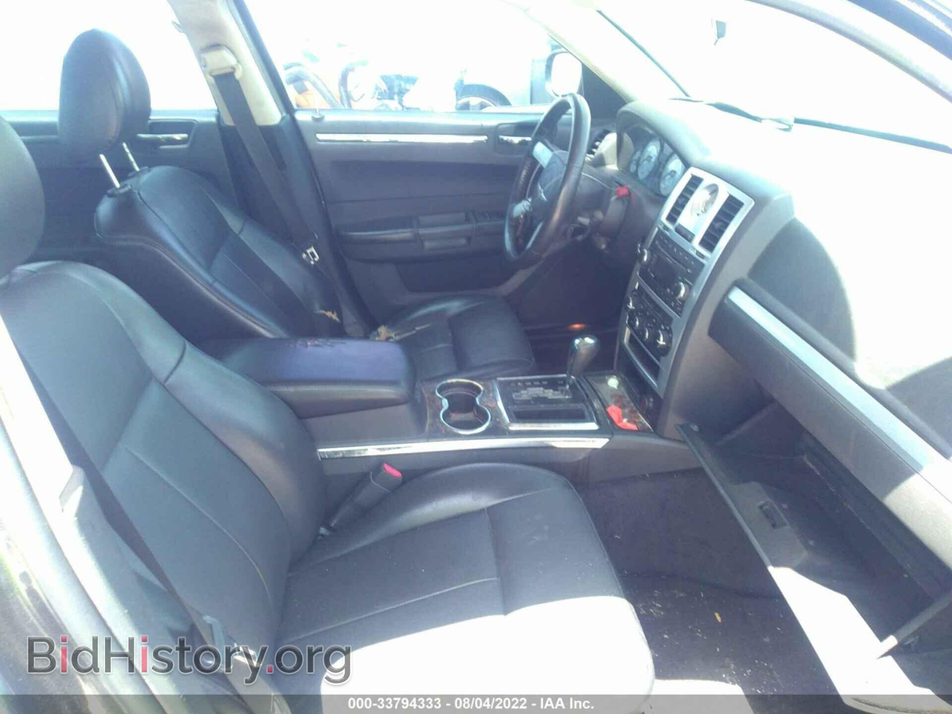 2010 CHRYSLER 300 - VIN: 2C3CA5CV2AH230493 - Фото 5