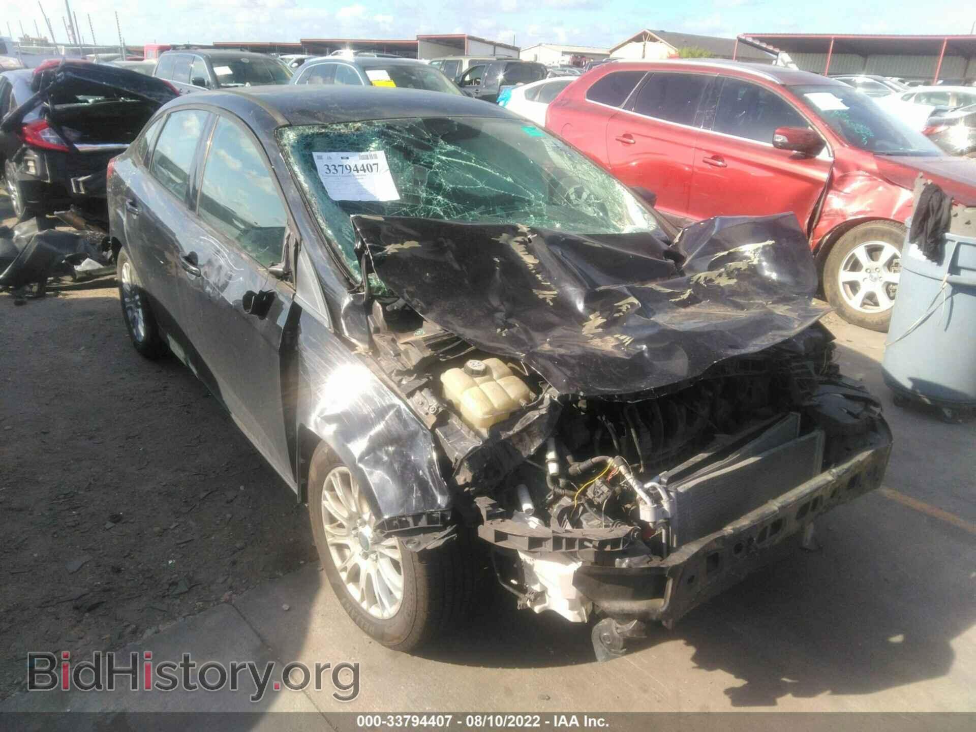 Photo 1FAHP3F29CL371689 - FORD FOCUS 2012