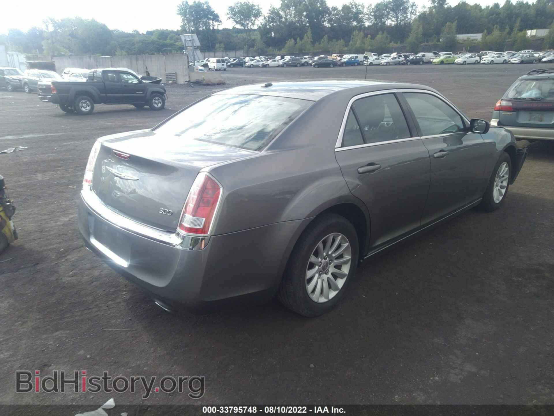2012 CHRYSLER 300 - VIN: 2C3CCAAG2CH233503 - Photo 4