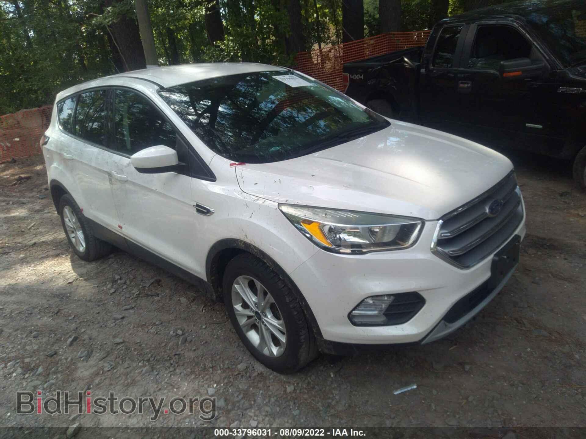 Фотография 1FMCU0GD9HUC44479 - FORD ESCAPE 2017