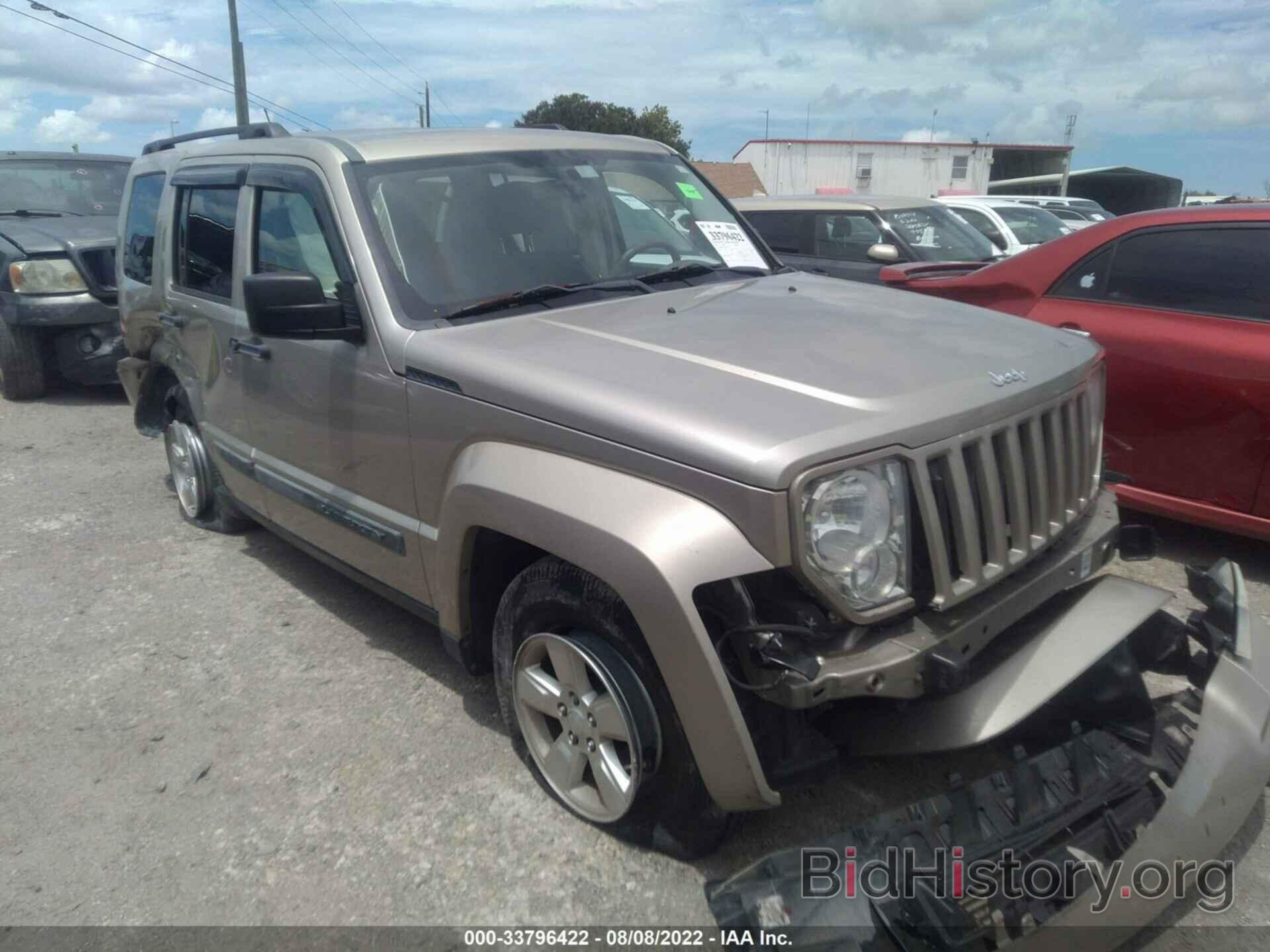 Фотография 1J4PP2GK3AW114452 - JEEP LIBERTY 2010