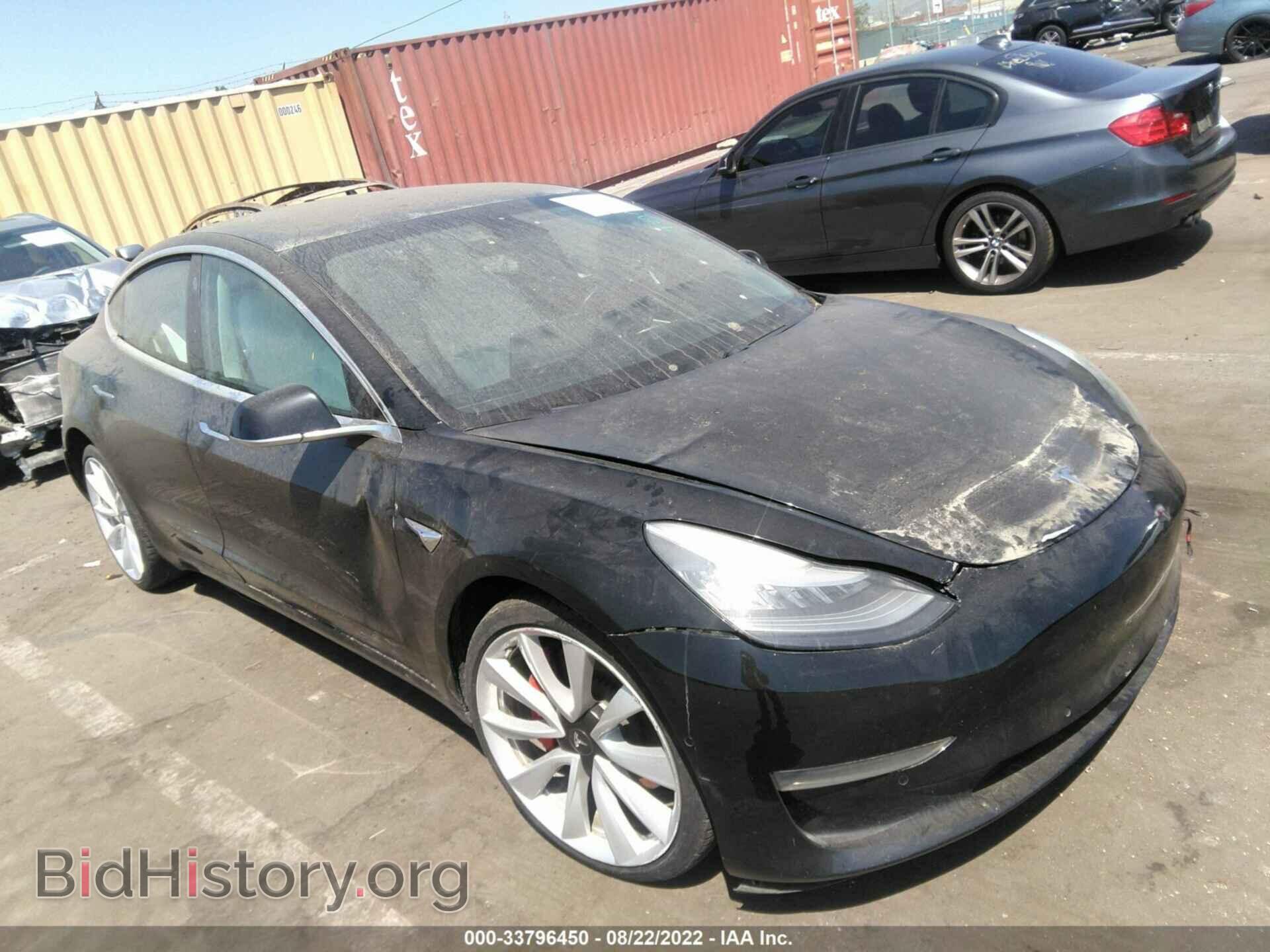 Фотография 5YJ3E1EB9JF078696 - TESLA MODEL 3 2018