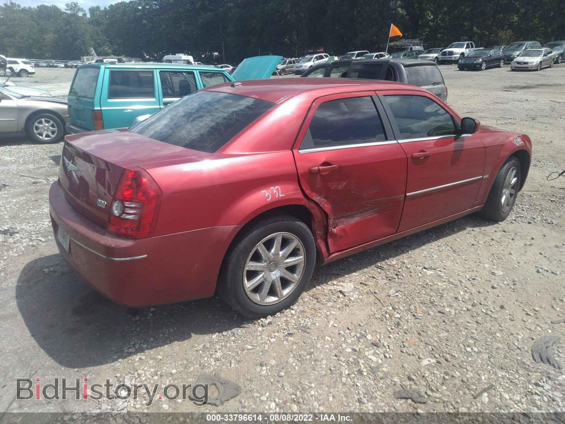 2009 CHRYSLER 300 - VIN: 2C3KA53V79H598384 - Фото 4