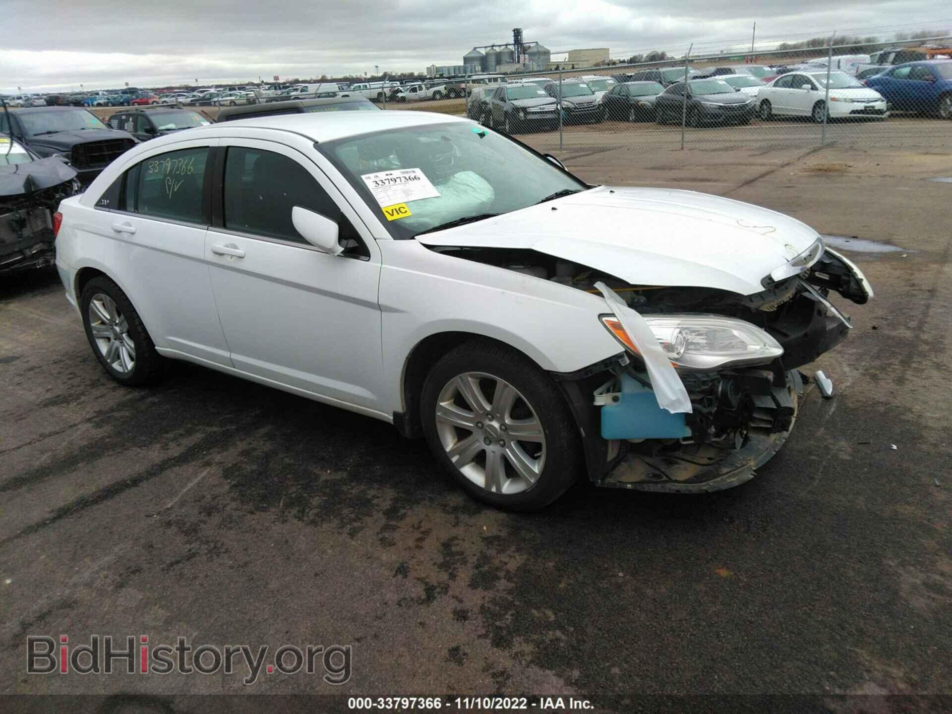 Photo 1C3BC1FB0BN611462 - CHRYSLER 200 2011