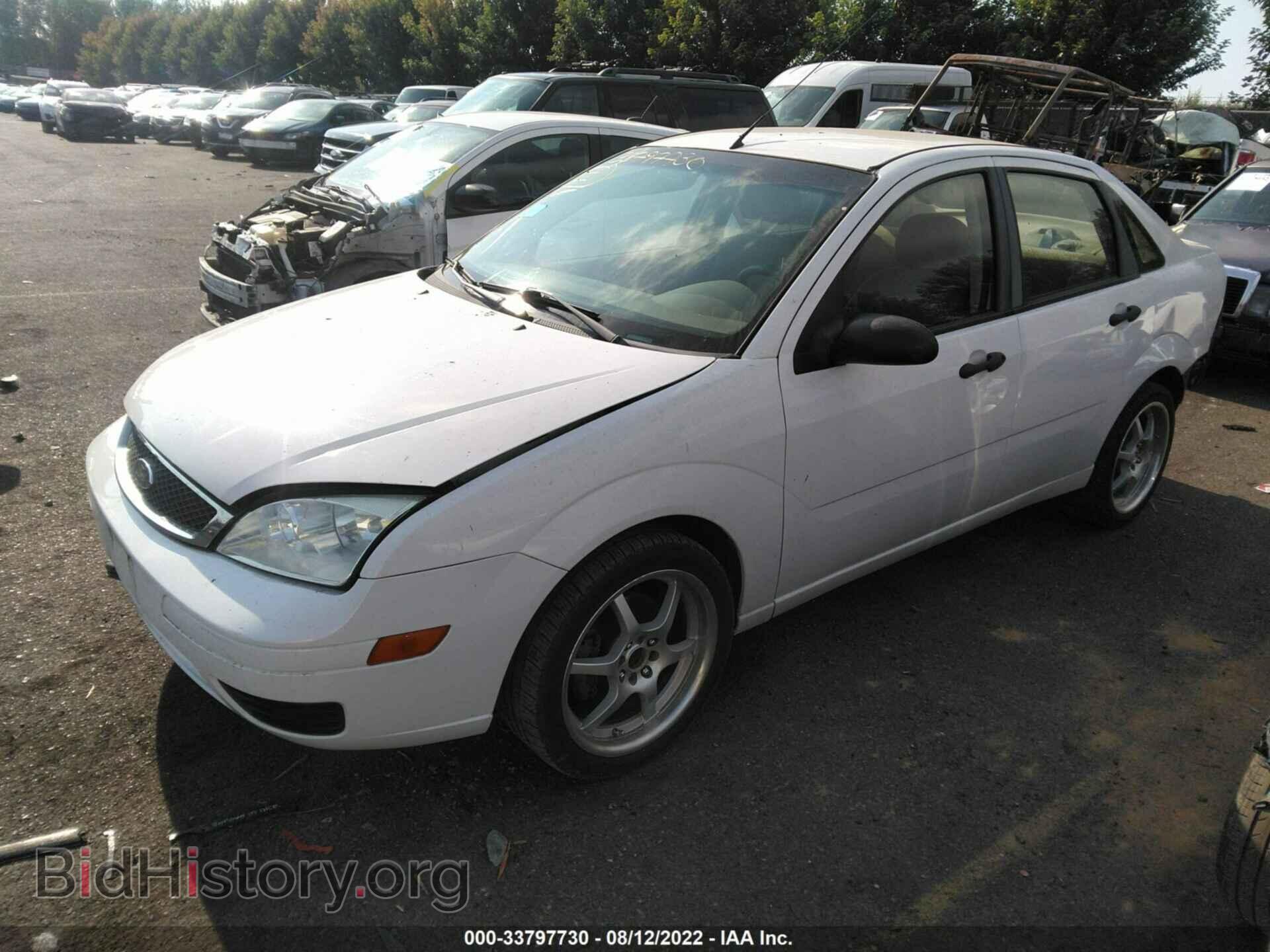 2007 FORD FOCUS - VIN: 1FAFP34N37W357845 - Фото 2