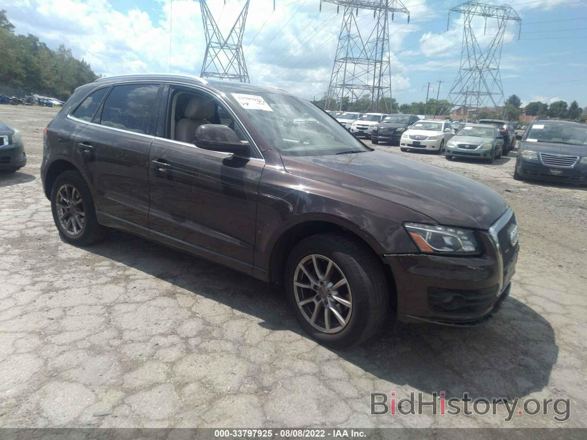 Photo WA1LFAFP3BA033183 - AUDI Q5 2011