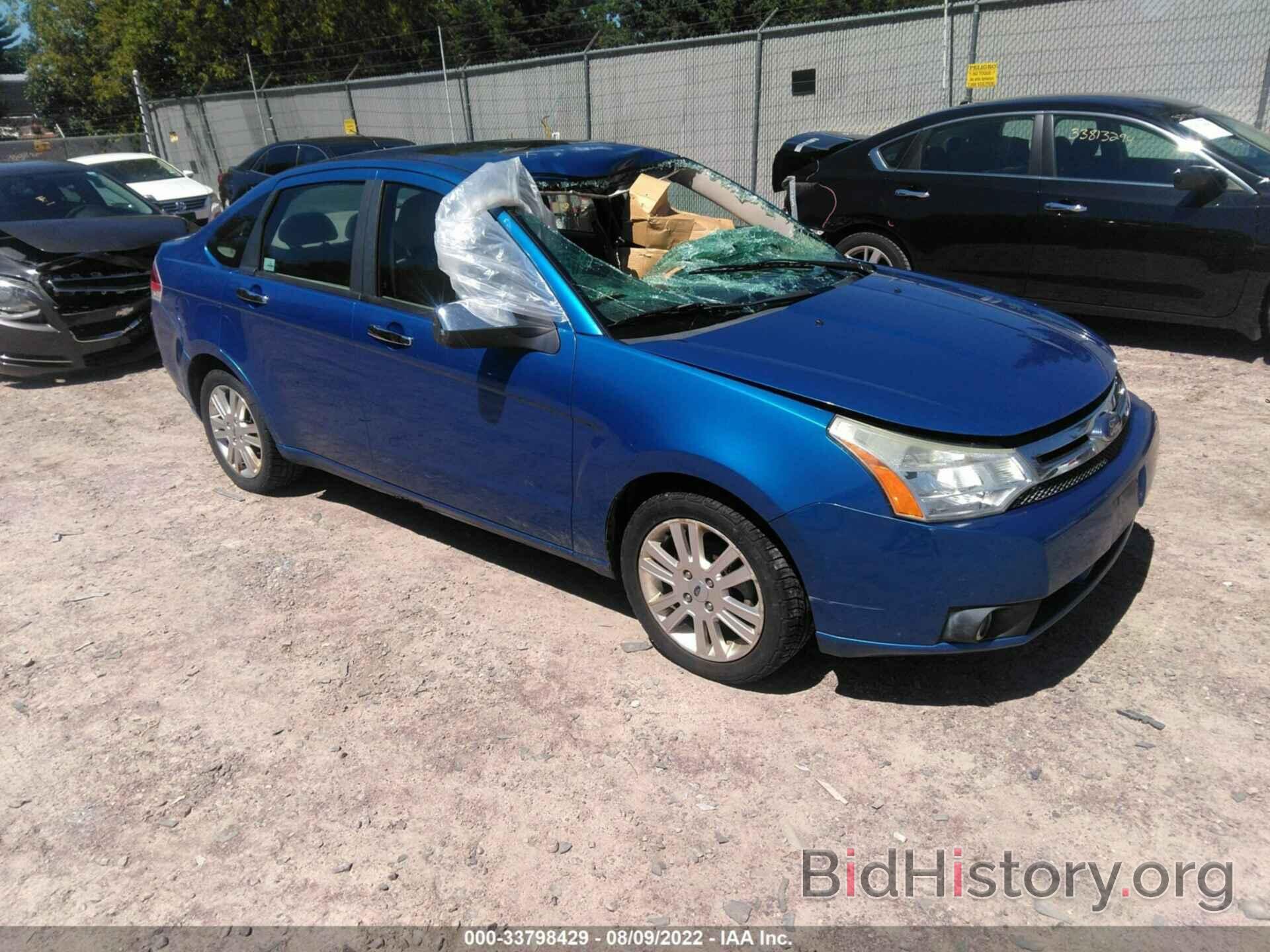 Photo 1FAHP3HN9AW208107 - FORD FOCUS 2010