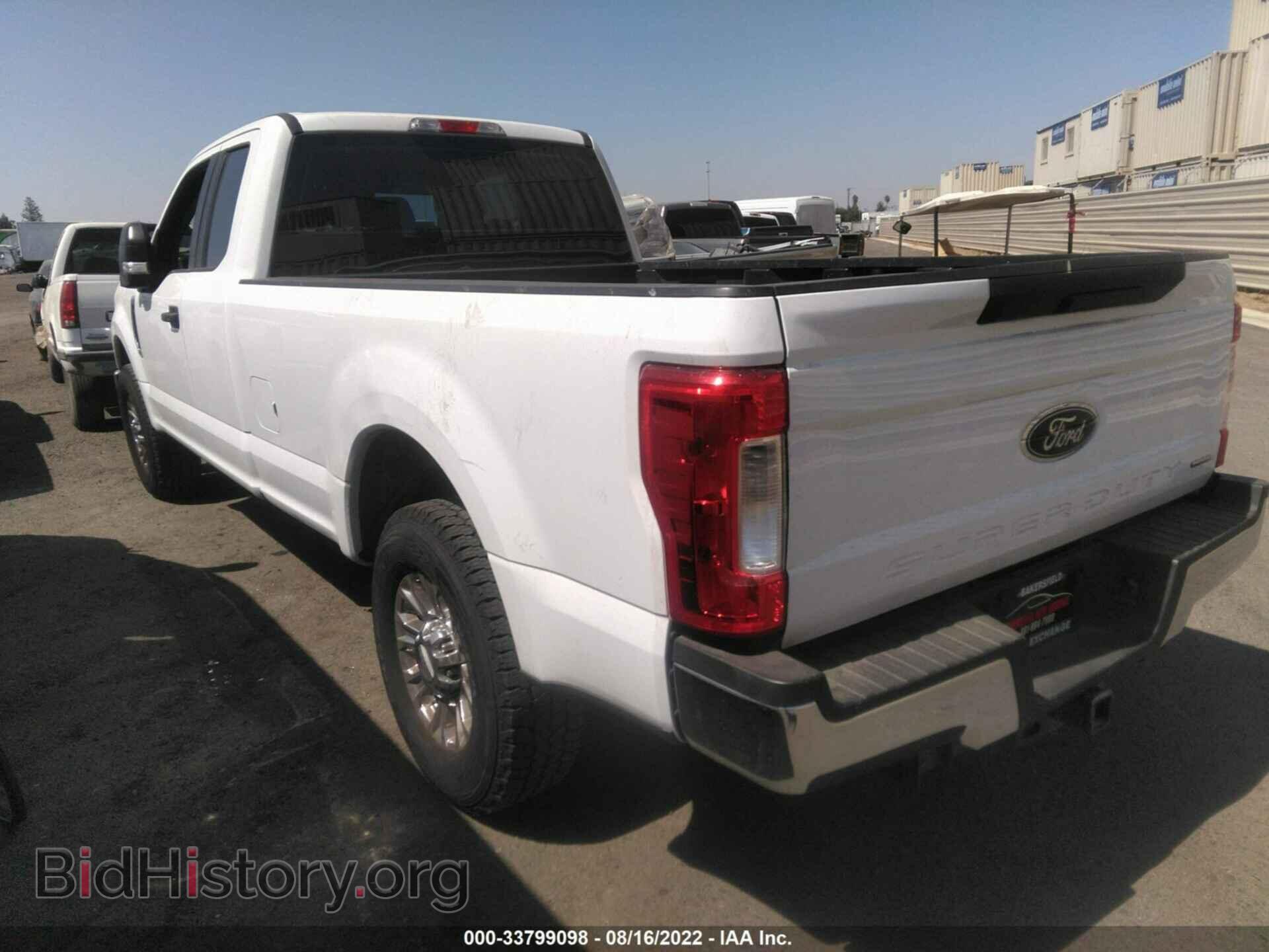 2017 FORD F-250 - VIN: 1FT7X2A65HEE33028 - Фото 3