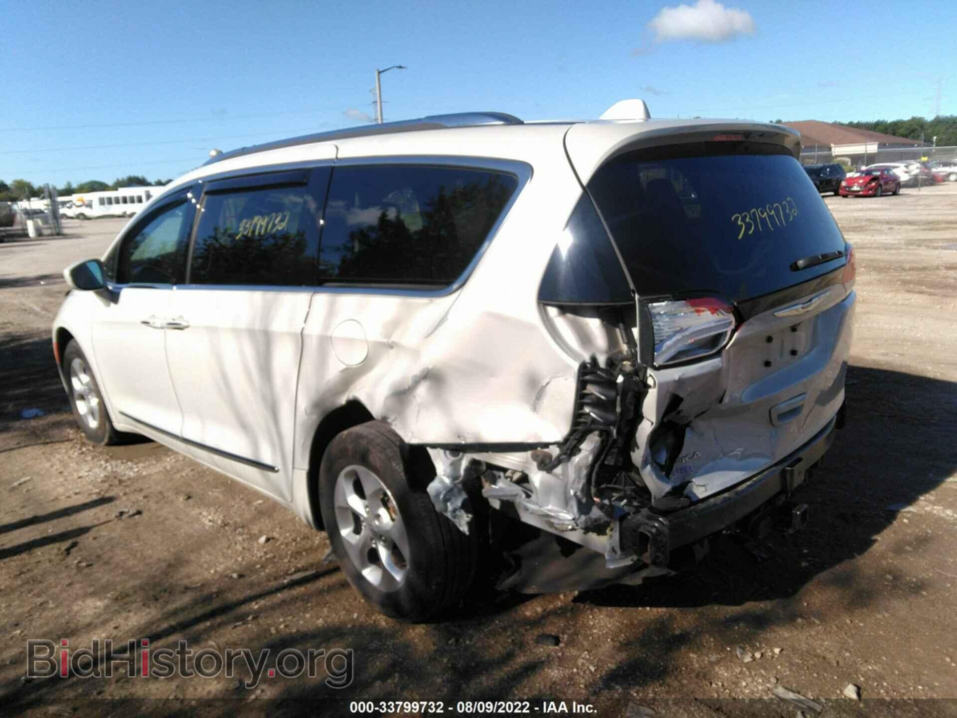 2017 CHRYSLER PACIFICA - VIN: 2C4RC1EGXHR614193 - Фото 3