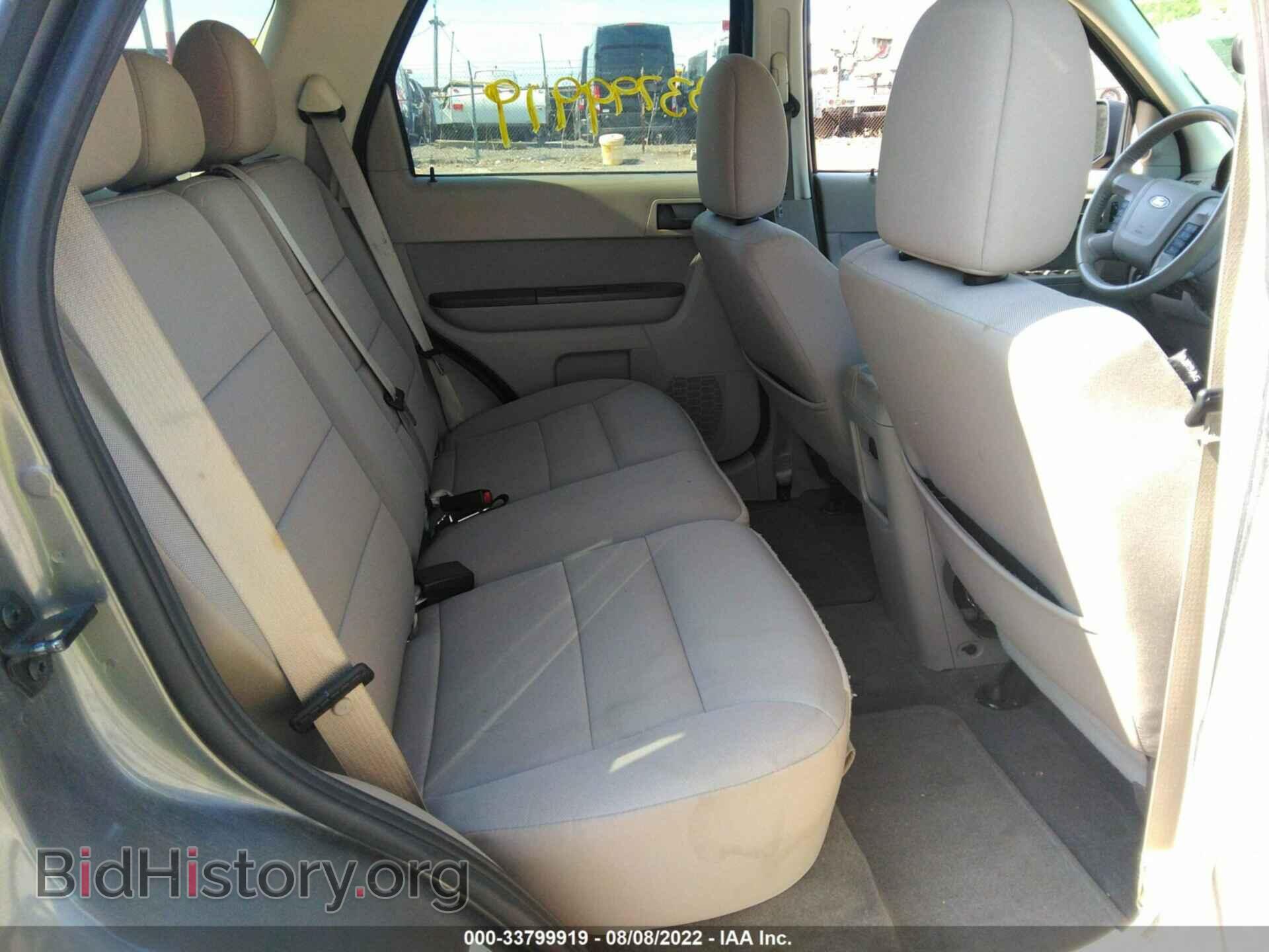 2011 FORD ESCAPE - VIN: 1FMCU9DG4BKB17225 - Фото 8