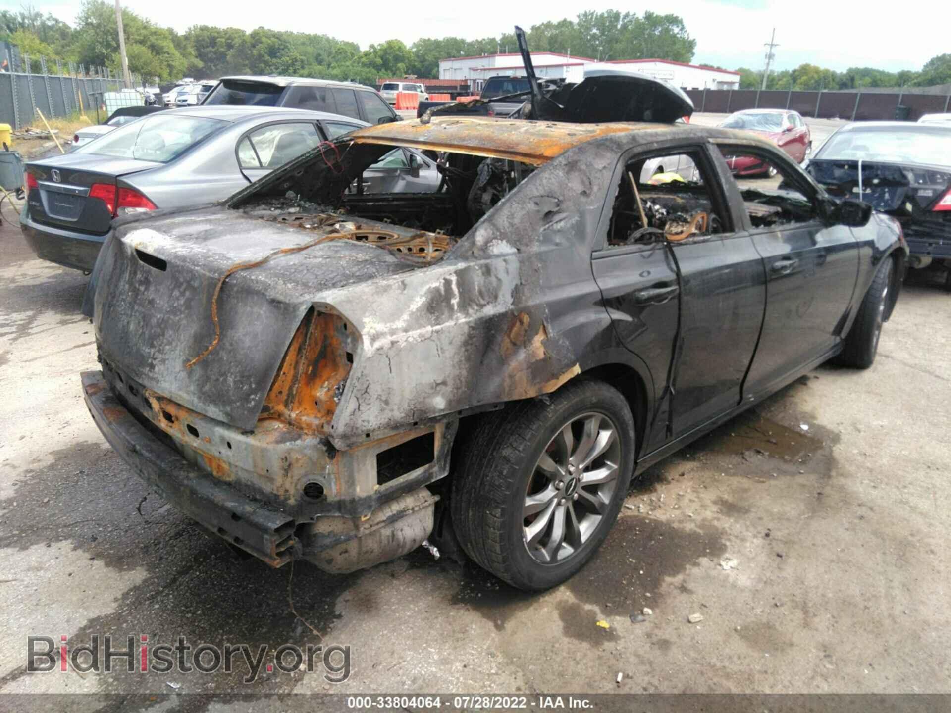 2014 CHRYSLER 300 - VIN: 2C3CCAGG3EH331515 - Фото 4