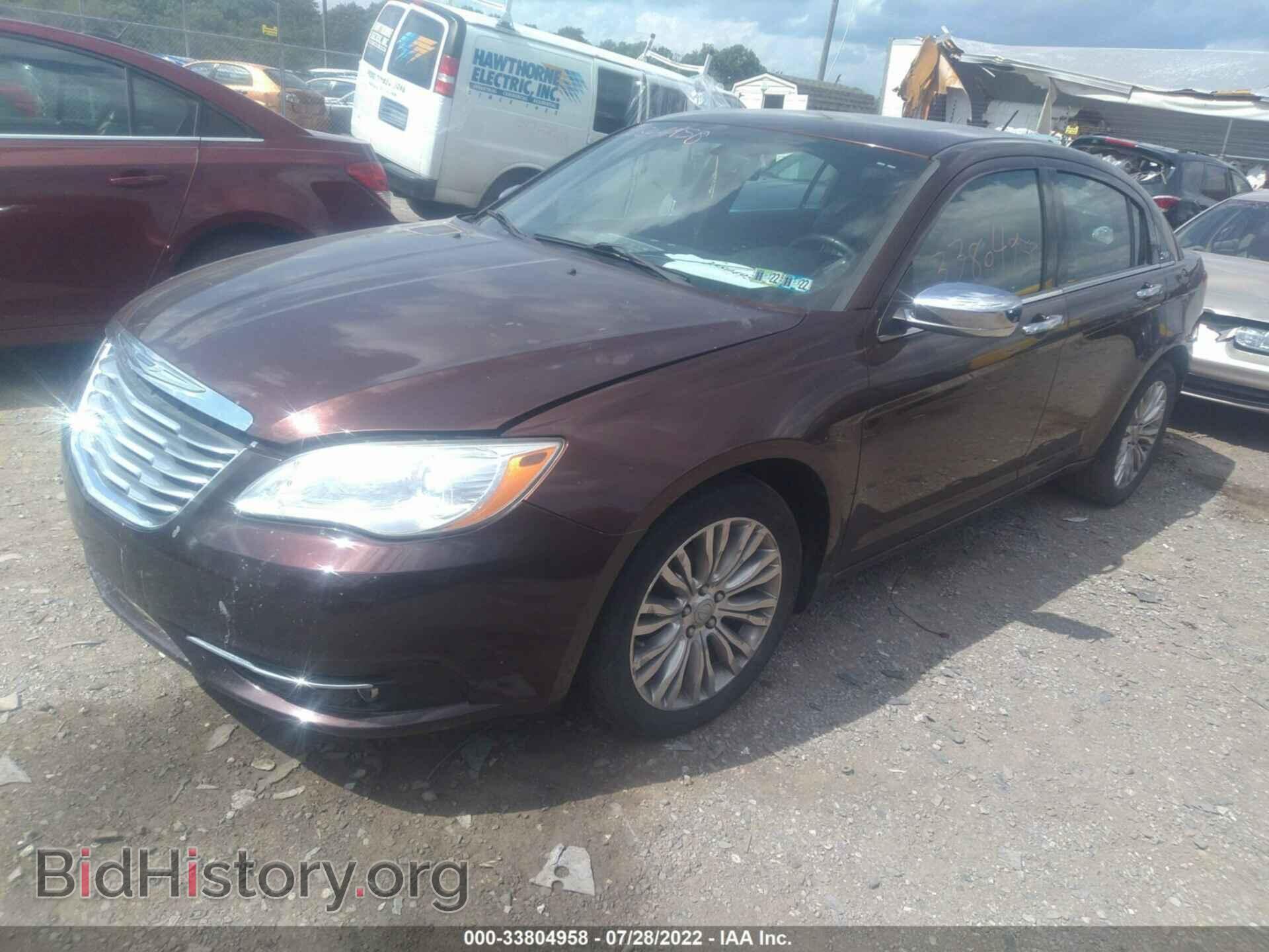 2012 CHRYSLER 200 - VIN: 1C3CCBCB3CN214635 - Фото 2