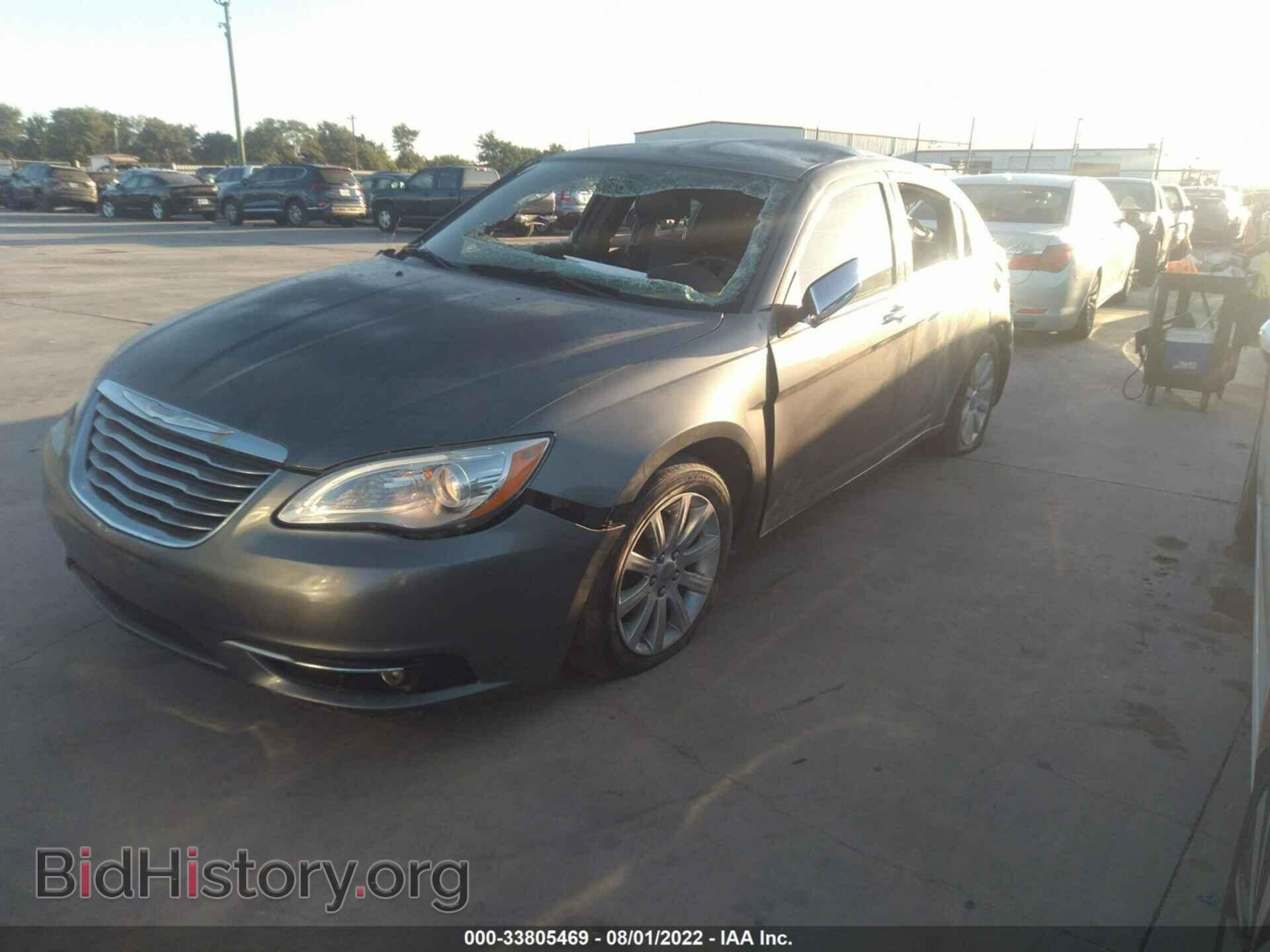 2013 CHRYSLER 200 - VIN: 1C3CCBCG1DN524165 - Photo 2