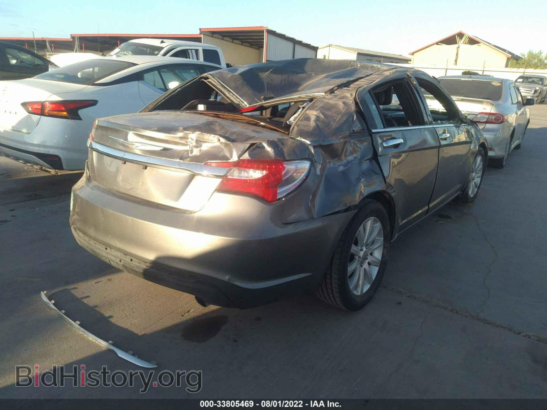 2013 CHRYSLER 200 - VIN: 1C3CCBCG1DN524165 - Photo 4