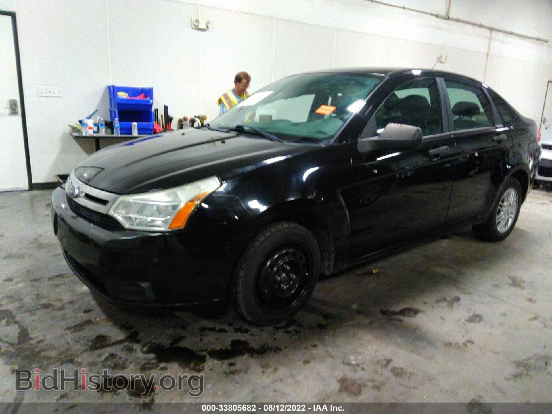 2011 FORD FOCUS - VIN: 1FAHP3FN3BW166683 - Фото 2