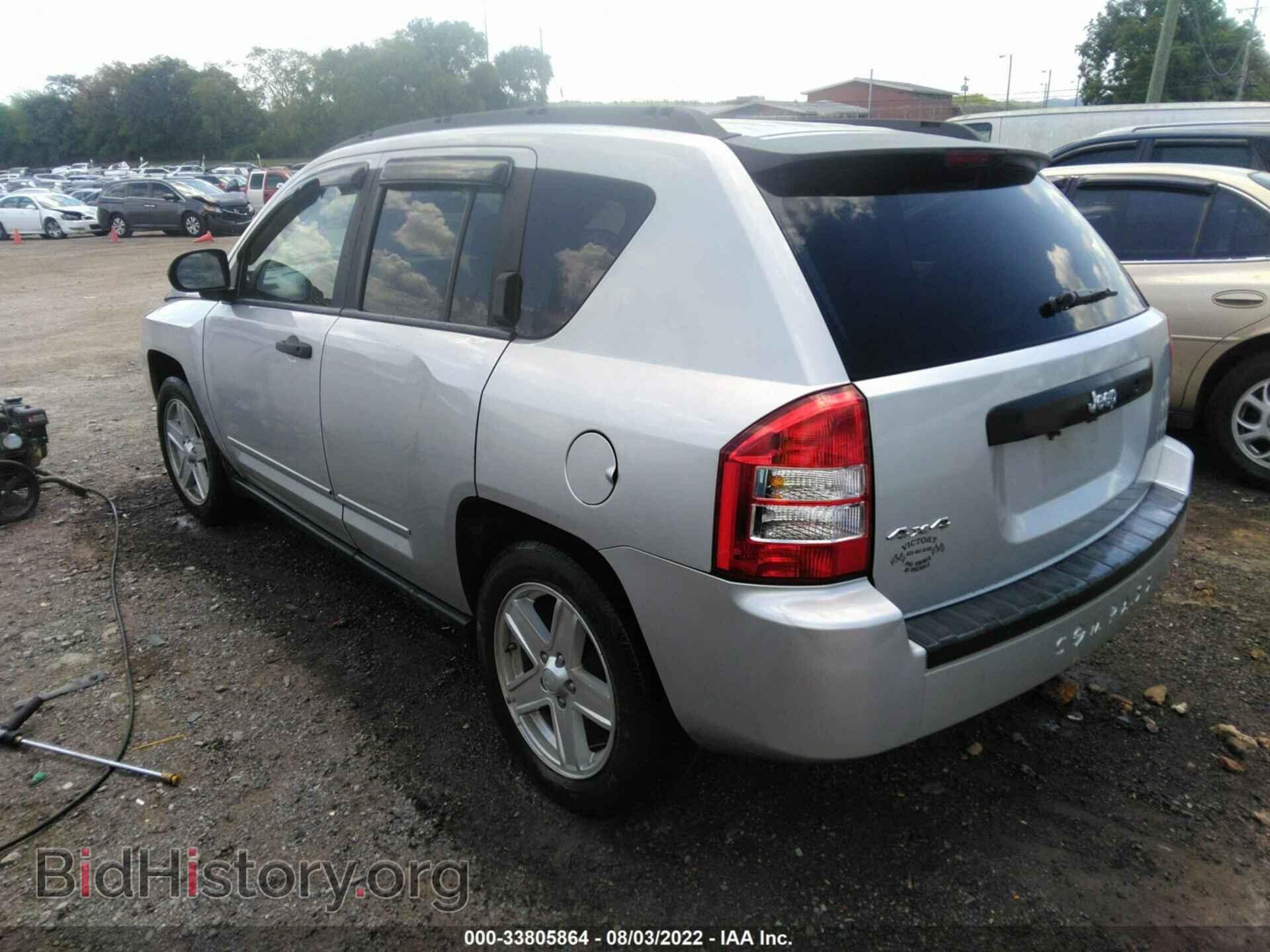 2010 JEEP COMPASS - VIN: 1J4NF1FB4AD623189 - Фото 3