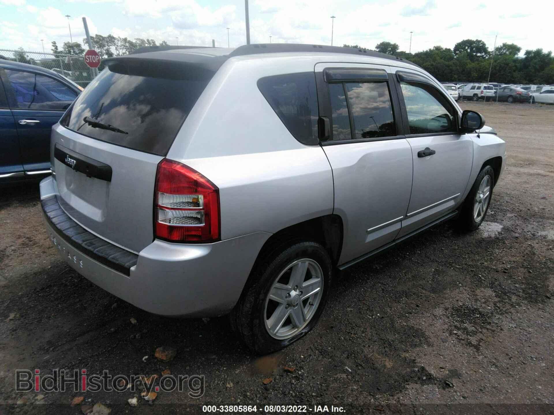 2010 JEEP COMPASS - VIN: 1J4NF1FB4AD623189 - Фото 4