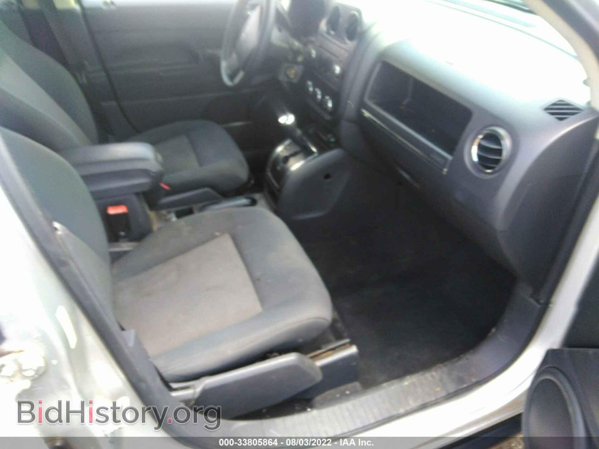 2010 JEEP COMPASS - VIN: 1J4NF1FB4AD623189 - Фото 5