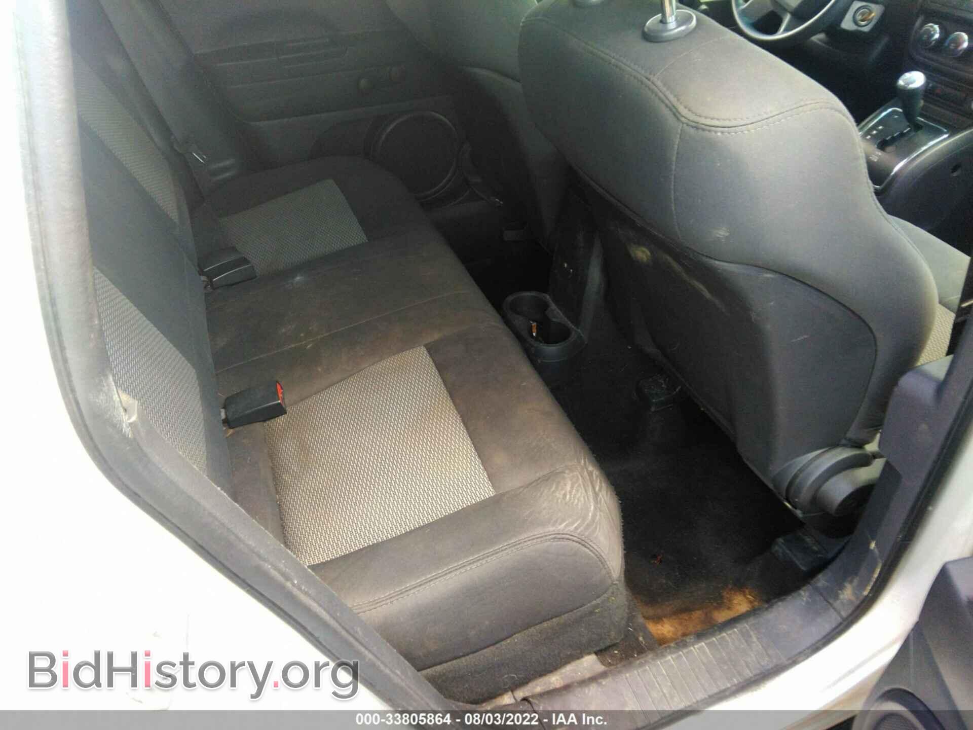 2010 JEEP COMPASS - VIN: 1J4NF1FB4AD623189 - Фото 8