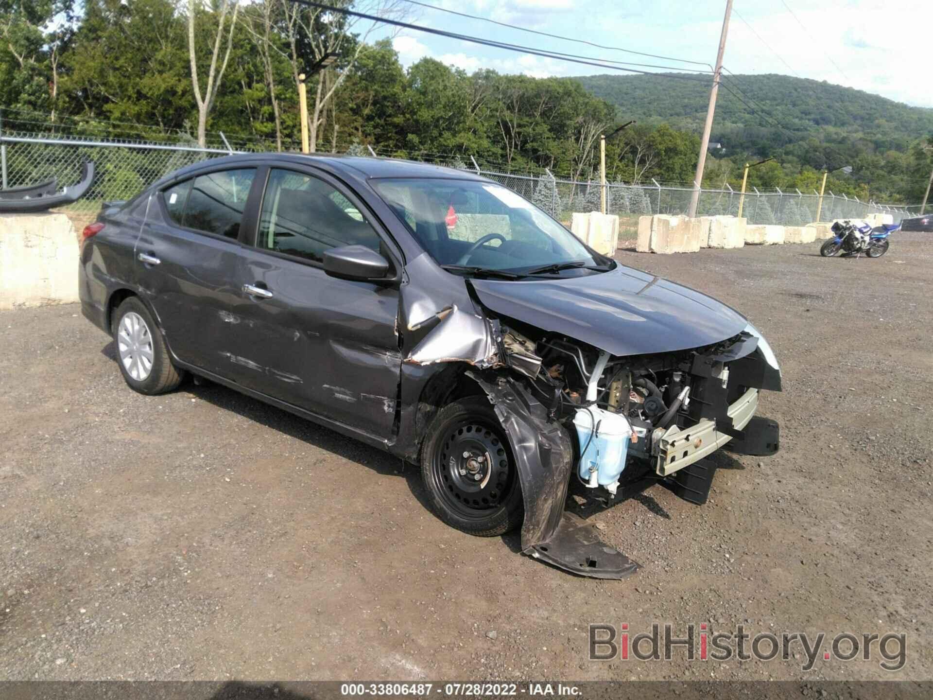 Photo 3N1CN7AP3KL870238 - NISSAN VERSA SEDAN 2019