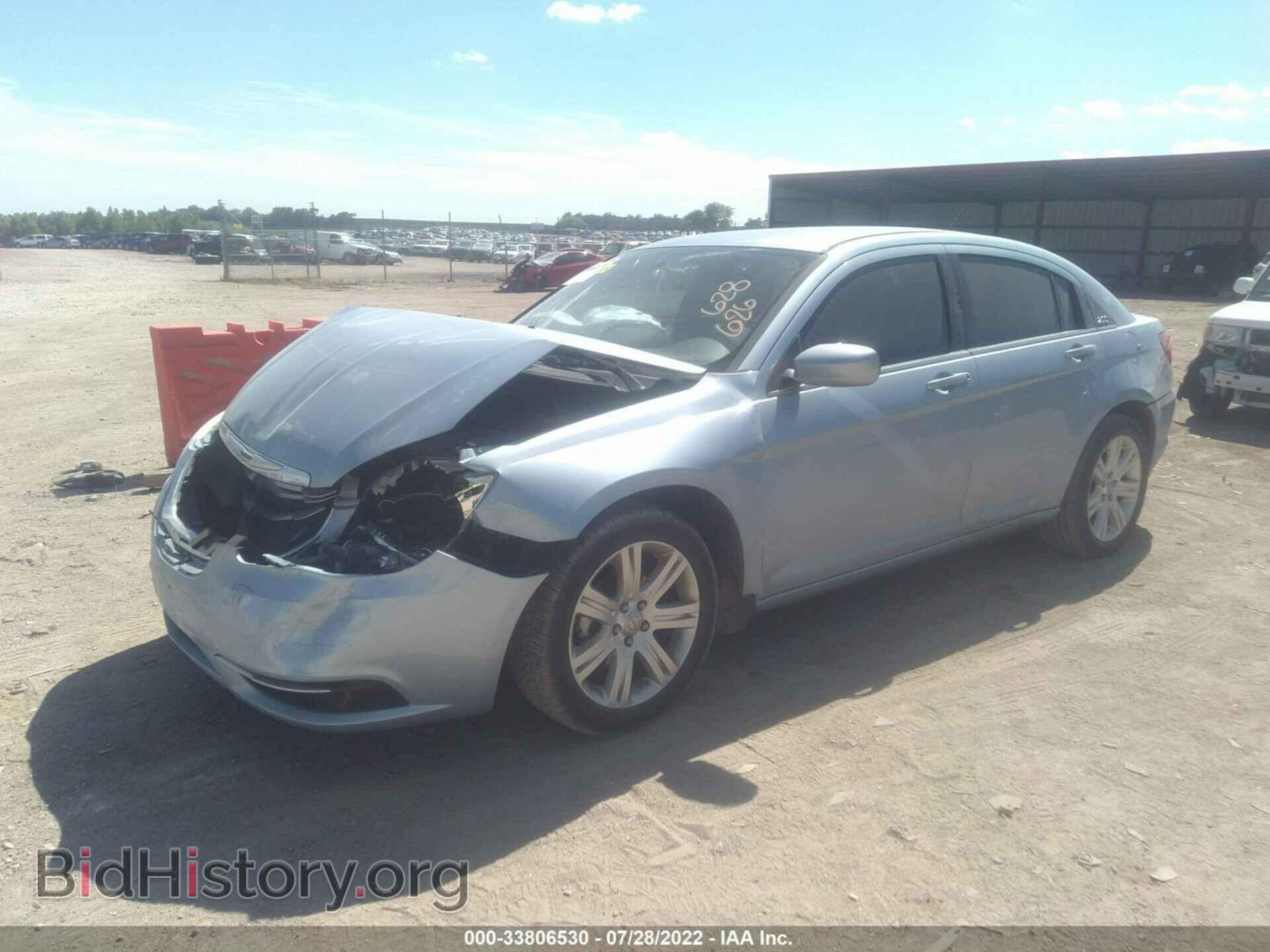 2013 CHRYSLER 200 - VIN: 1C3CCBBB4DN512906 - Фото 2