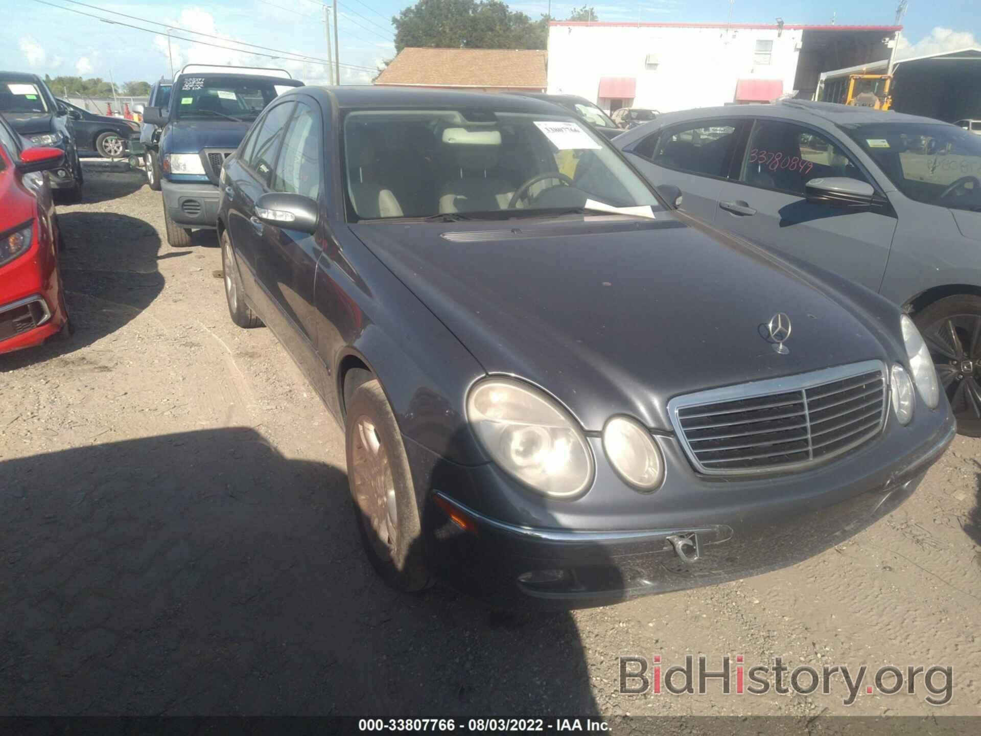 Photo WDBUF56J86A775841 - MERCEDES-BENZ E-CLASS 2006