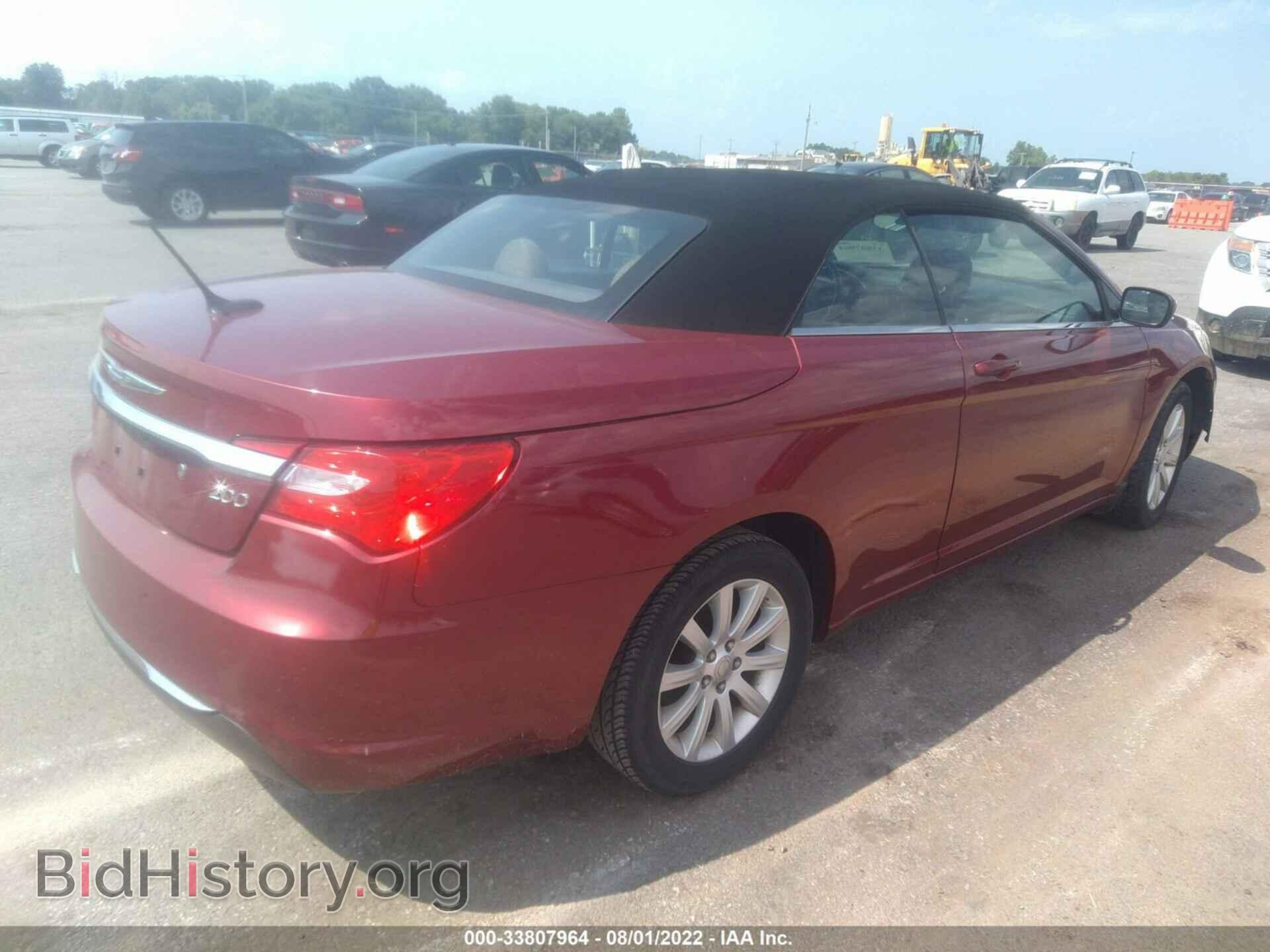 2011 CHRYSLER 200 - VIN: 1C3BC2EGXBN563701 - Фото 4